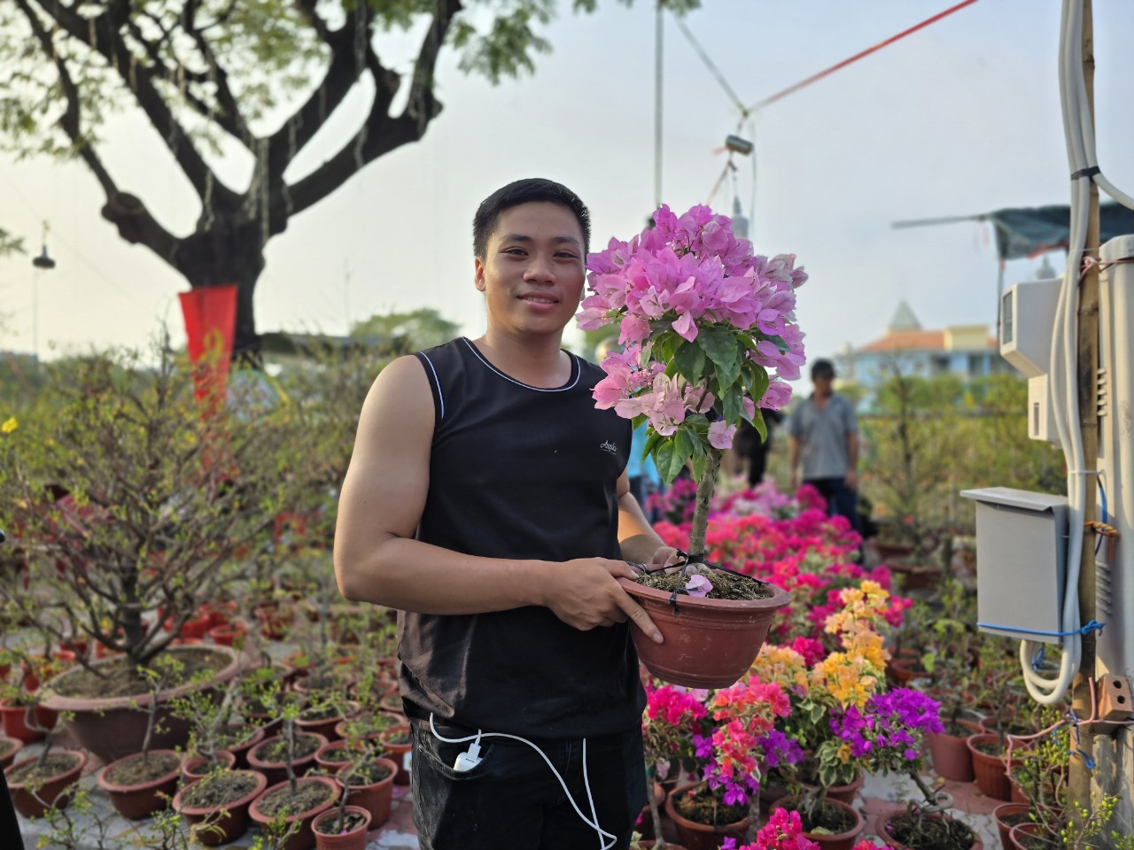 Nh&agrave; vườn b&ocirc;ng giấy thắng lớn ở Hội hoa xu&acirc;n Bến B&igrave;nh Đ&ocirc;ng- Ảnh 5.