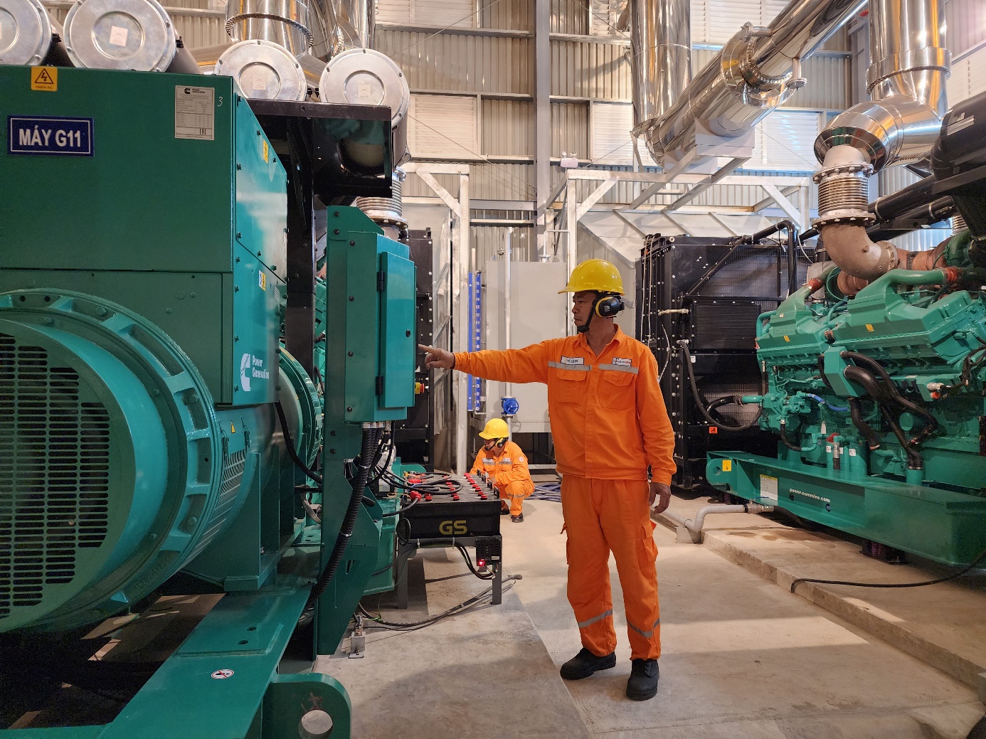 EVNSPC kh&aacute;nh th&agrave;nh c&ocirc;ng tr&igrave;nh bổ sung nguồn điện diesel C&ocirc;n Đảo- Ảnh 5.