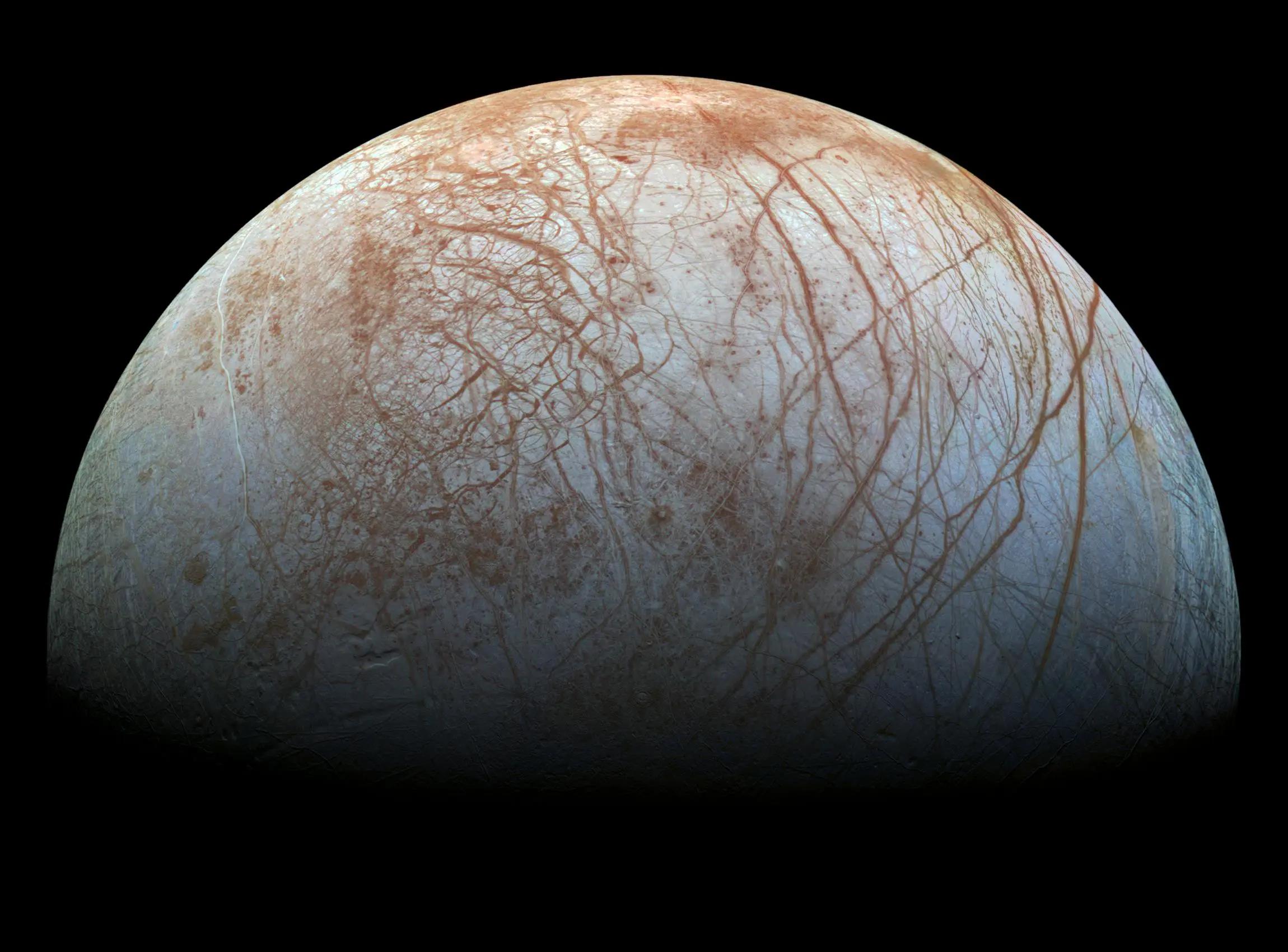 Ch&acirc;n dung Europa: Mục ti&ecirc;u năm 2024 của t&agrave;u săn sự sống NASA- Ảnh 2.