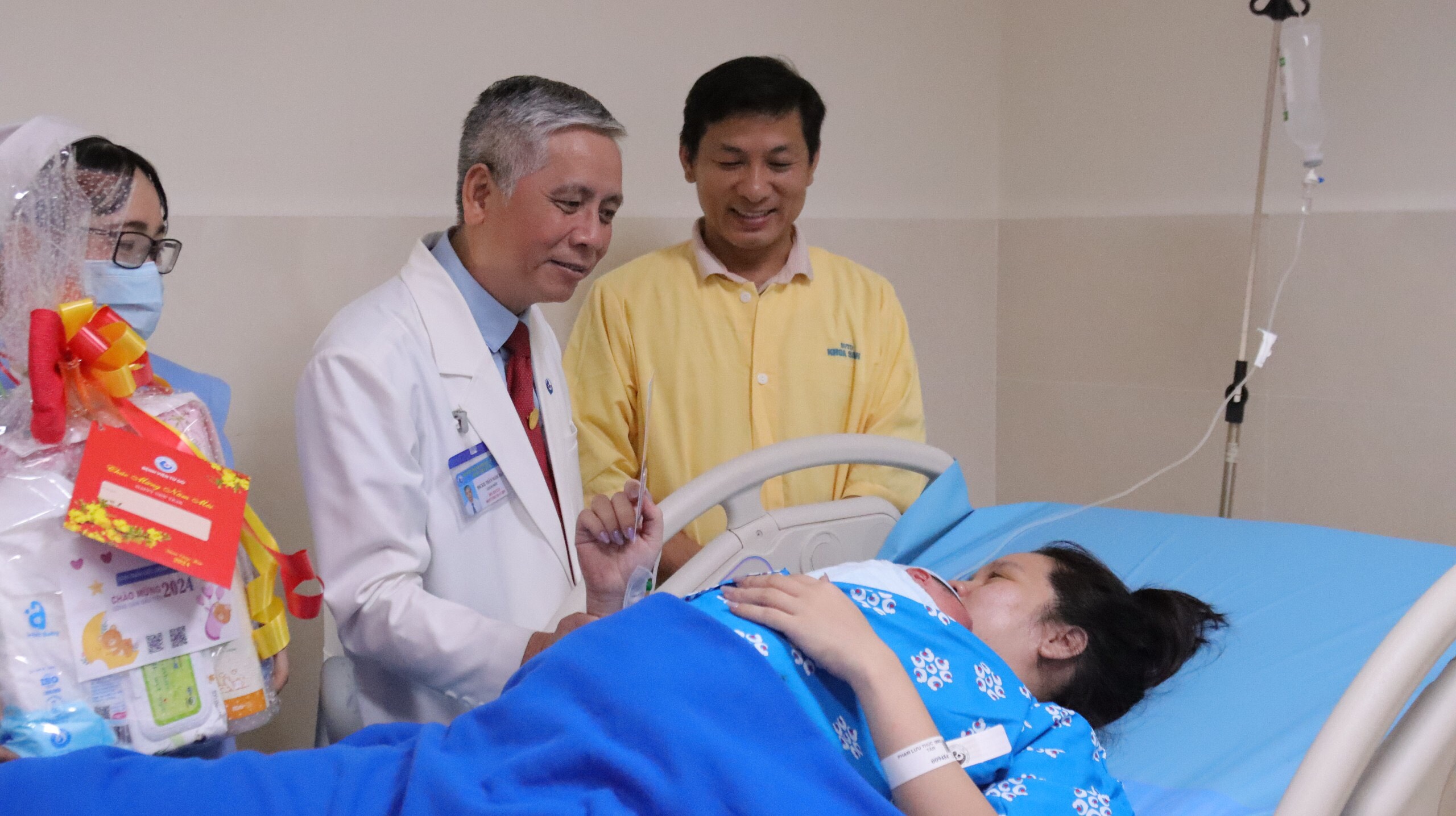 5 "Rồng vàng" đầu tiên của năm 2024- Ảnh 1.