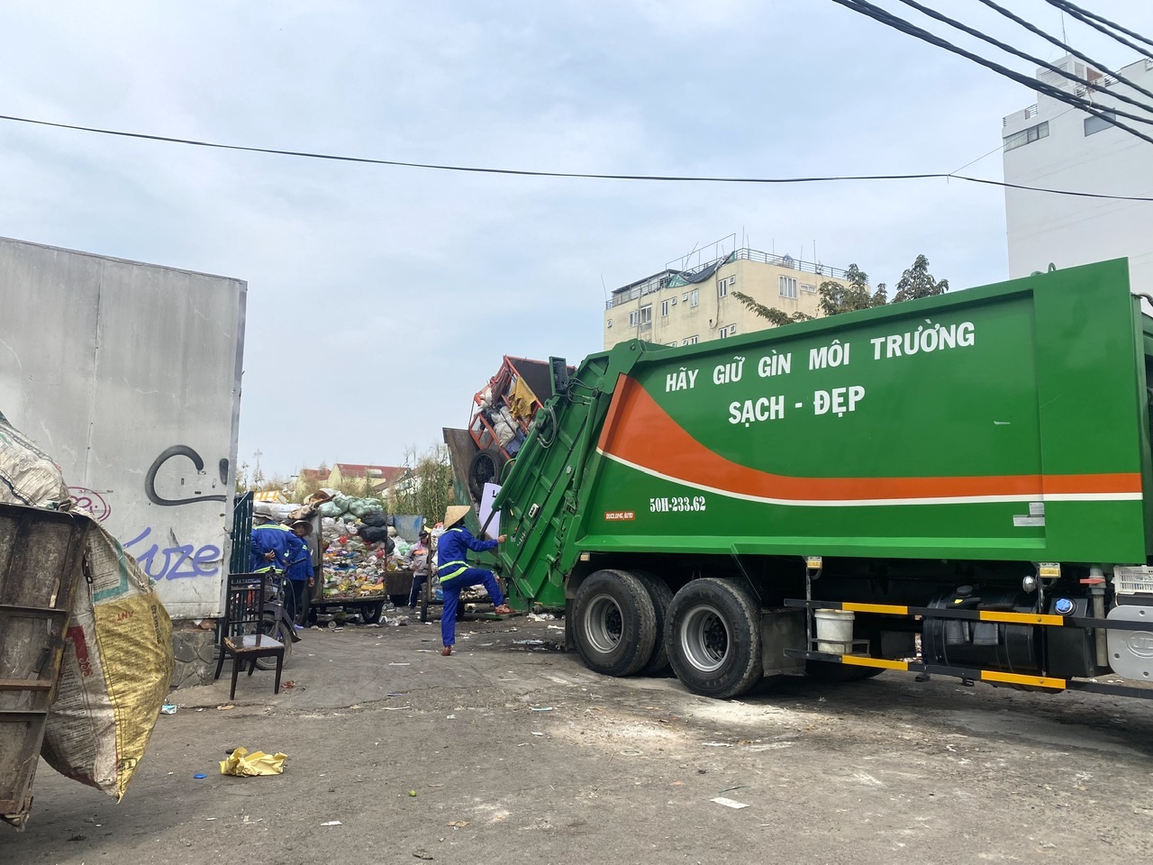 TP HCM chưa thể lập tức chuyển đổi công nghệ xử lý rác- Ảnh 1.