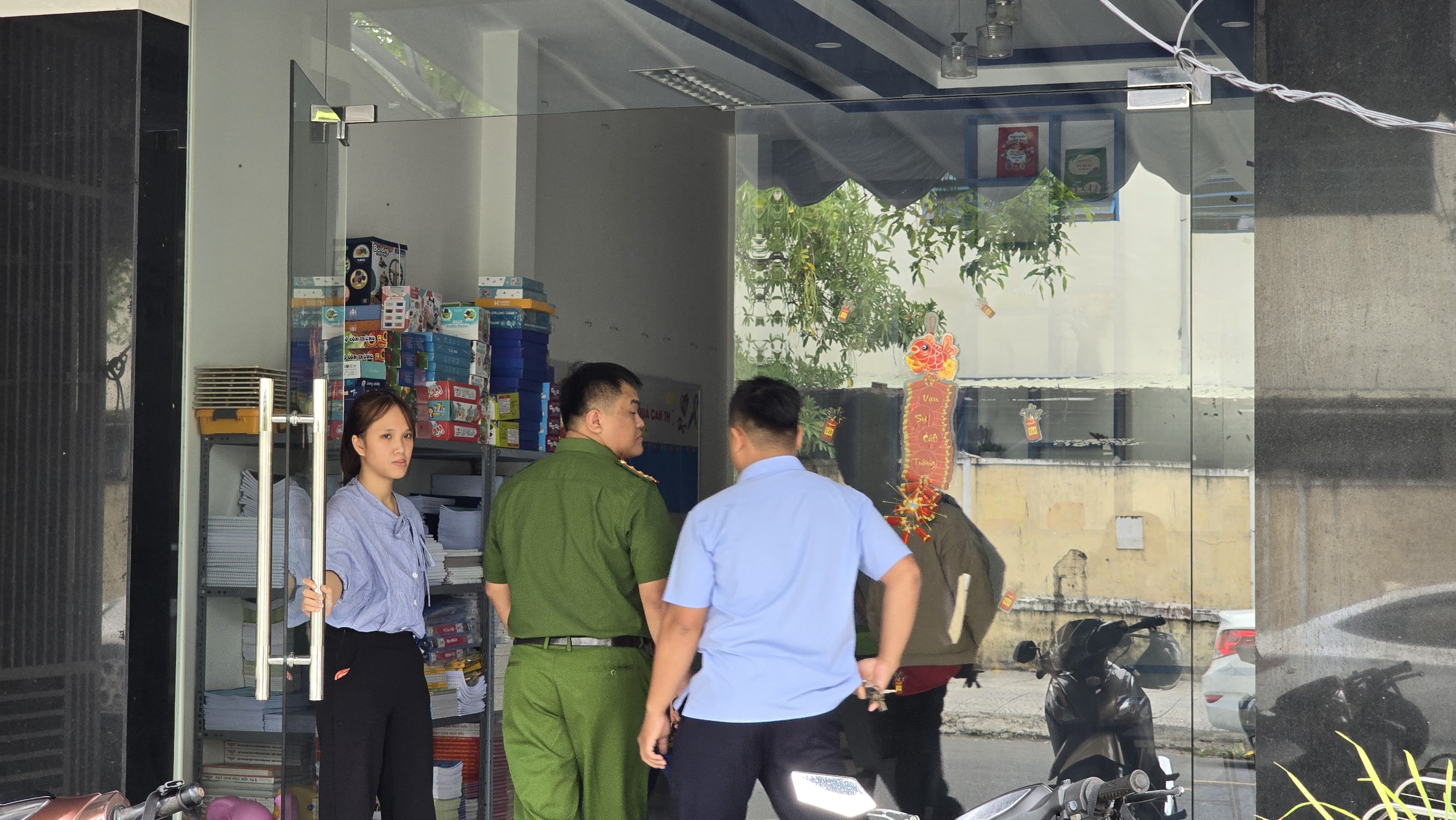 Xác minh thông tin trẻ tự kỷ bị bảo mẫu bạo hành tại Đà Nẵng- Ảnh 3.