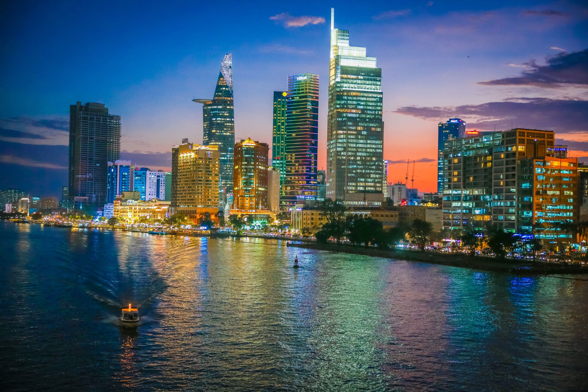 TP HCM trở th&agrave;nh một th&agrave;nh phố th&ocirc;ng minh, hiện đại, văn minh, nghĩa t&igrave;nh l&agrave; mong ước của ch&iacute;nh quyền v&agrave; người d&acirc;n th&agrave;nh phố Ảnh: HO&Agrave;NG TRIỀU