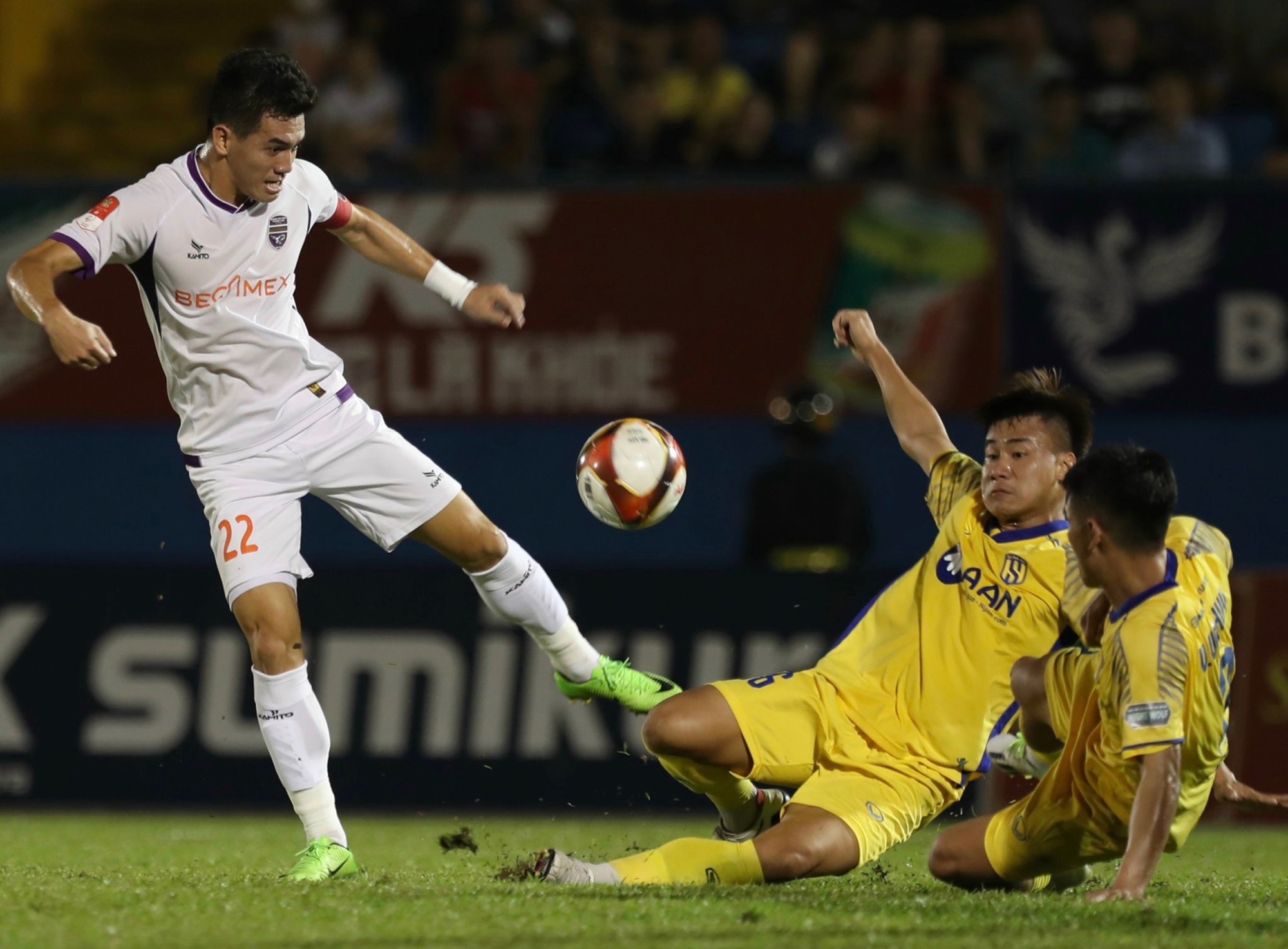 V-League tách nhóm, nóng cuộc đua trụ hạng- Ảnh 1.