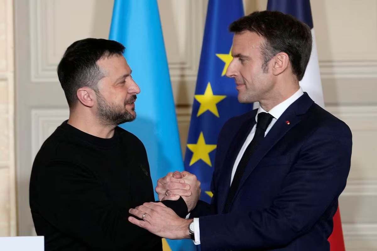 Tổng thống Ph&aacute;p ho&atilde;n thăm Ukraine lần ba- Ảnh 1.