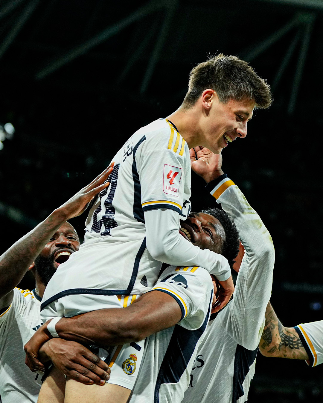 Real Madrid xây chắc ngôi đầu La Liga, Arda Guler có bàn thắng đầu tiên- Ảnh 3.