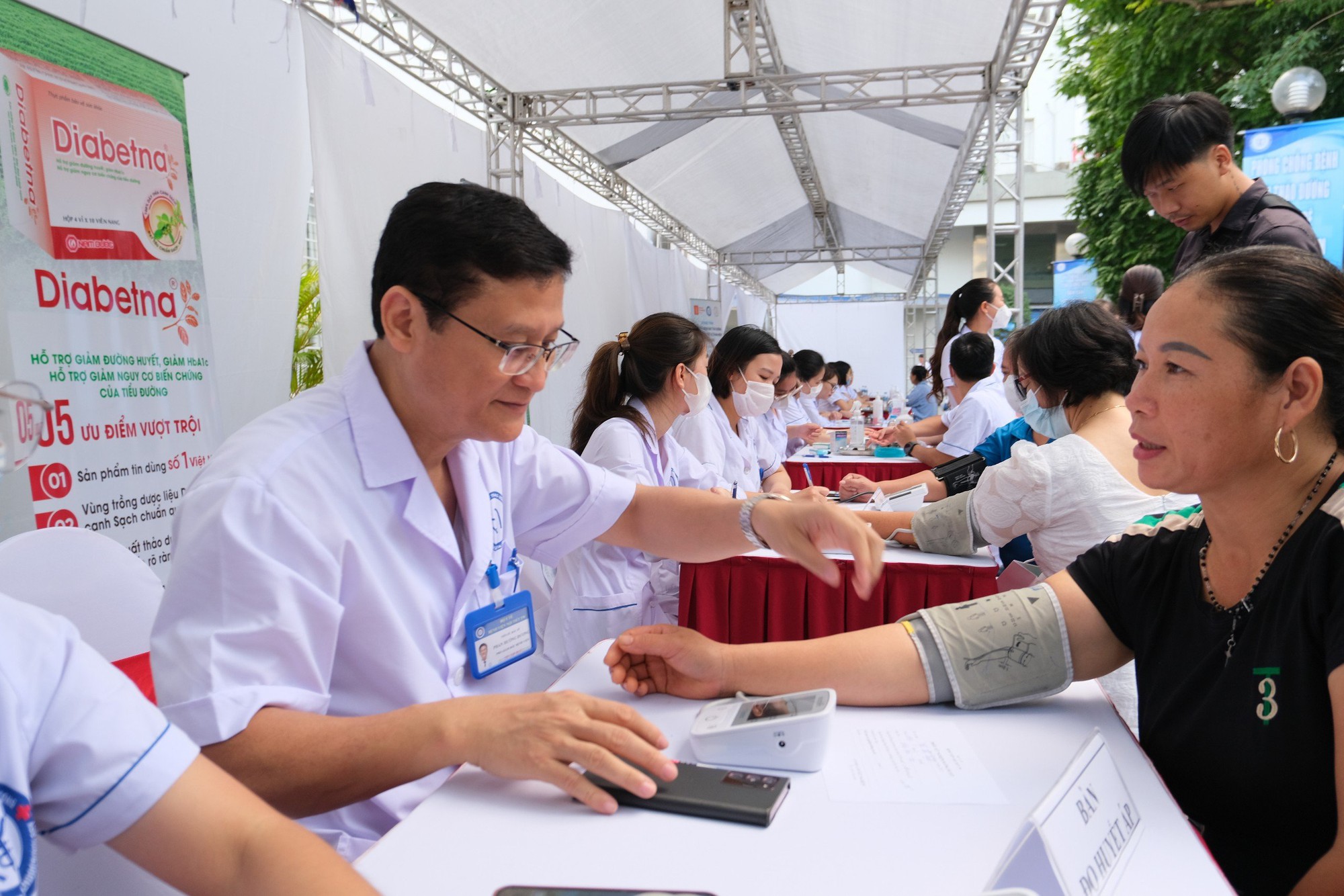 Đề xuất điều chỉnh mức hưởng BHYT c&oacute; lợi cho người d&acirc;n- Ảnh 2.