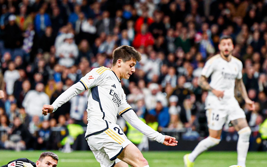 Real Madrid xây chắc ngôi đầu La Liga, Arda Guler có bàn thắng đầu tiên