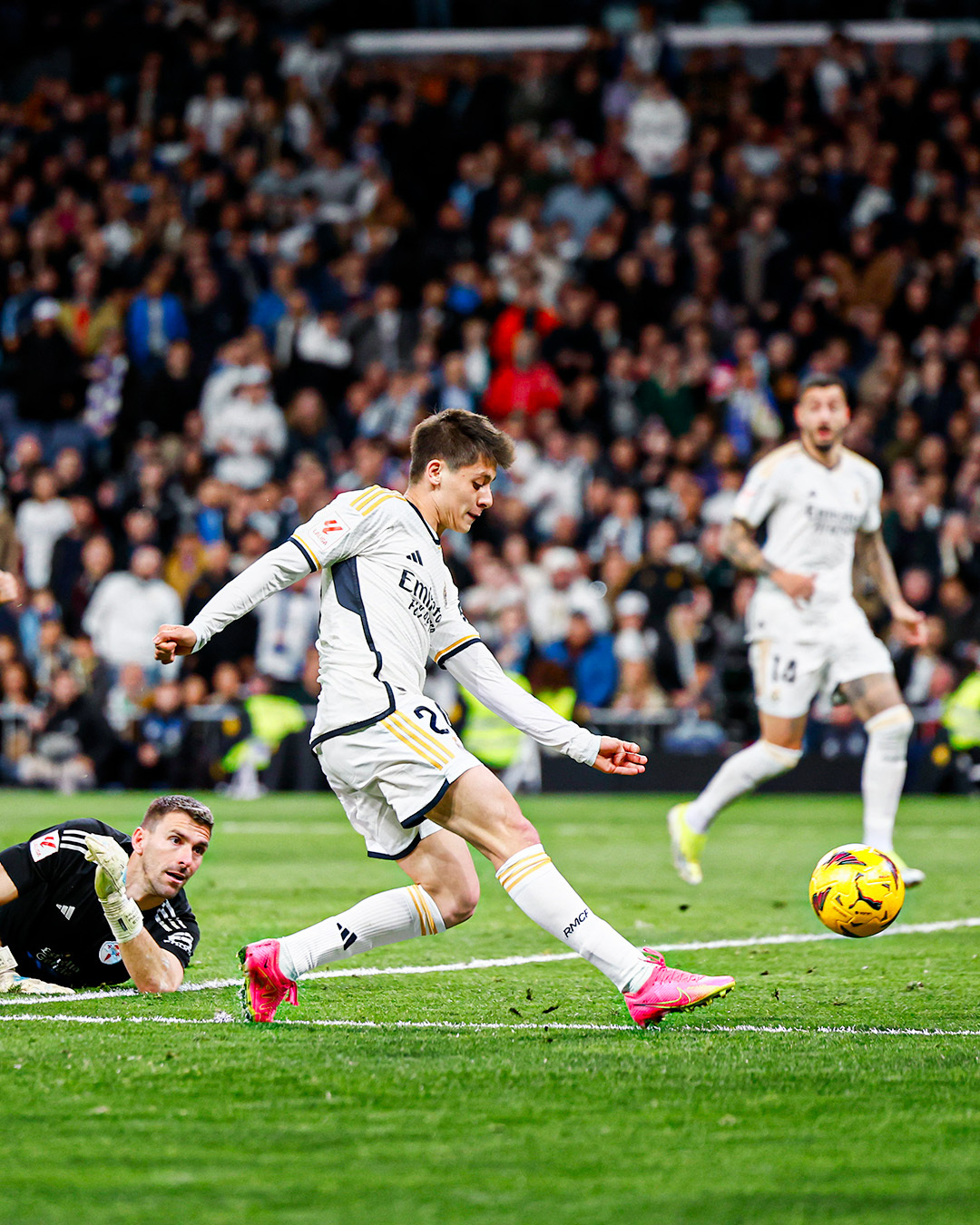 Real Madrid xây chắc ngôi đầu La Liga, Arda Guler có bàn thắng đầu tiên- Ảnh 1.