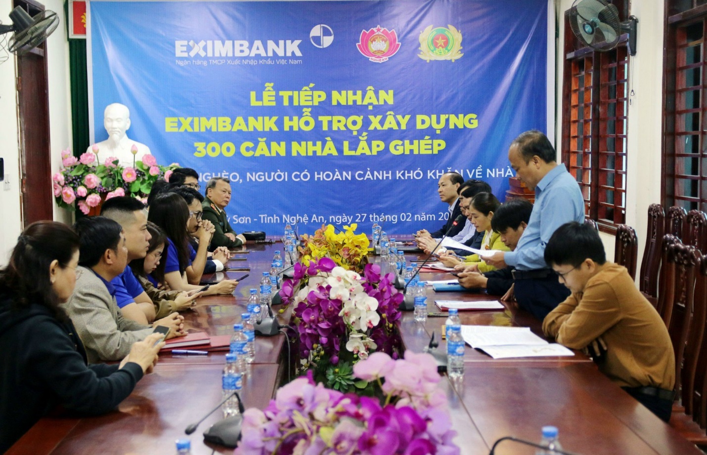 C:\EXIMBANK KHONG XOA\2024\PR\thang 3\IMG_2333.JPG