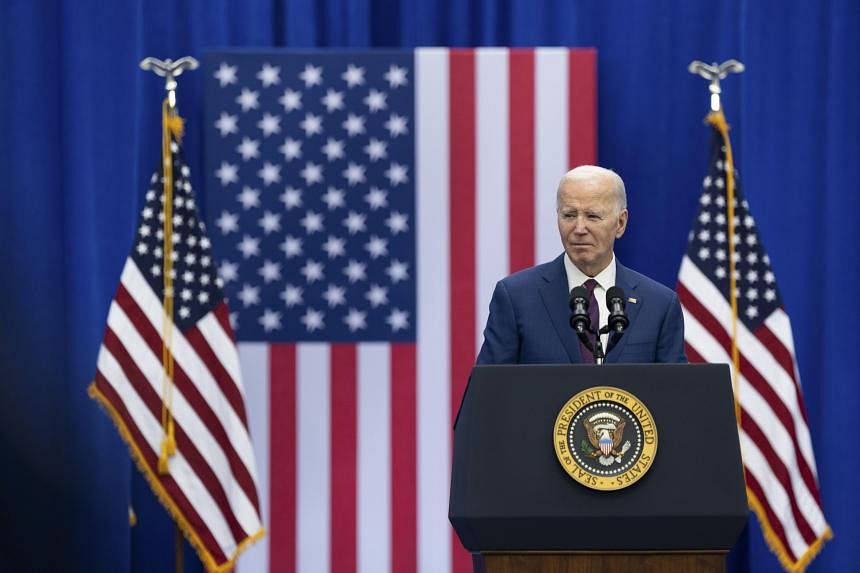 Tổng thống Biden n&oacute;i về việc đưa th&ecirc;m binh sĩ đến l&aacute;ng giềng của Nga- Ảnh 1.