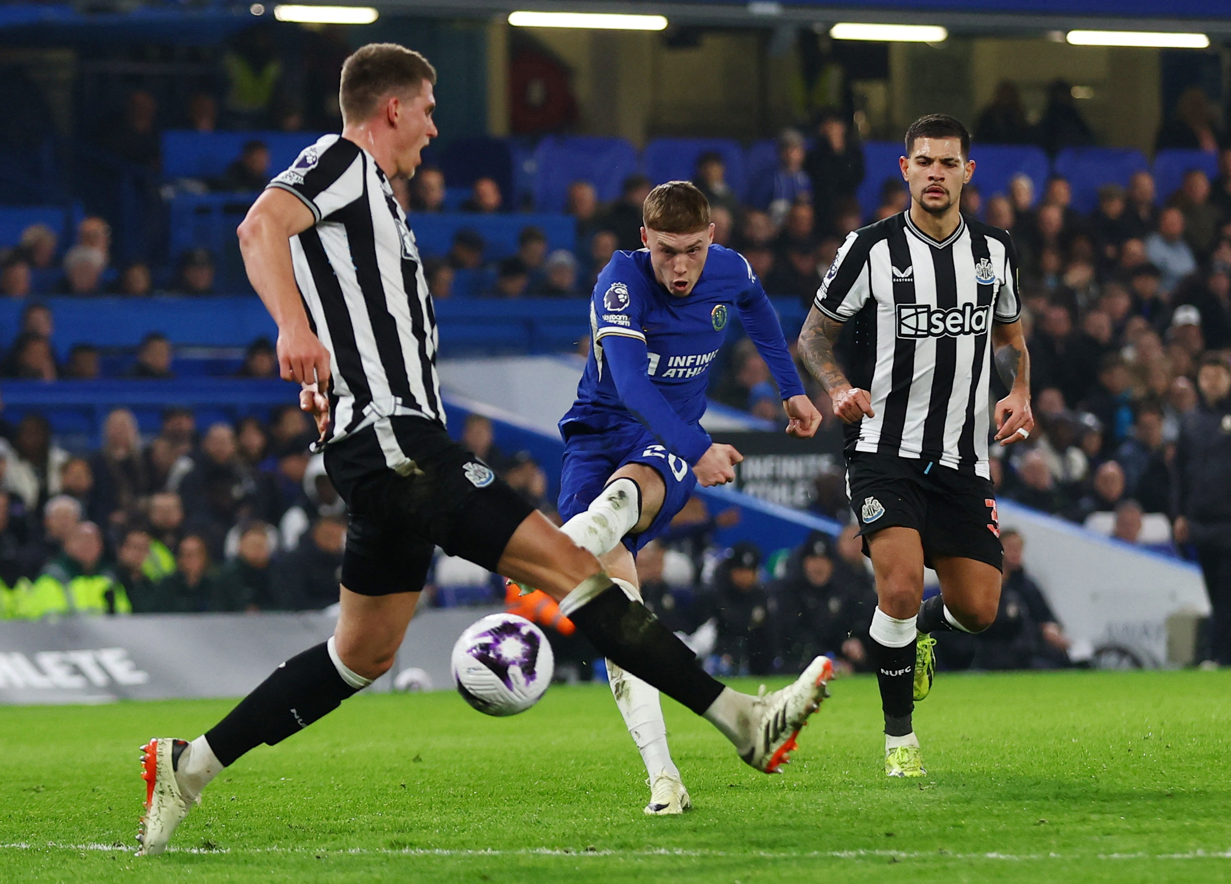 Chelsea đ&atilde;i tiệc b&agrave;n thắng với Newcastle, fan vẫn hồi hộp- Ảnh 4.