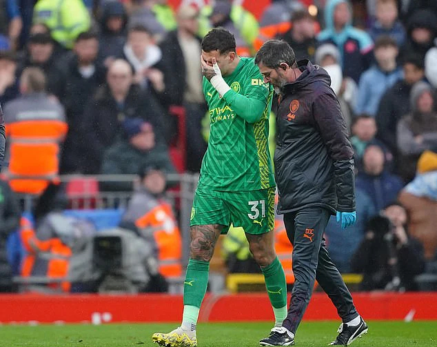 Ederson sắp ra đi, Man City chuẩn bị hỏi mua Donnarumma- Ảnh 1.