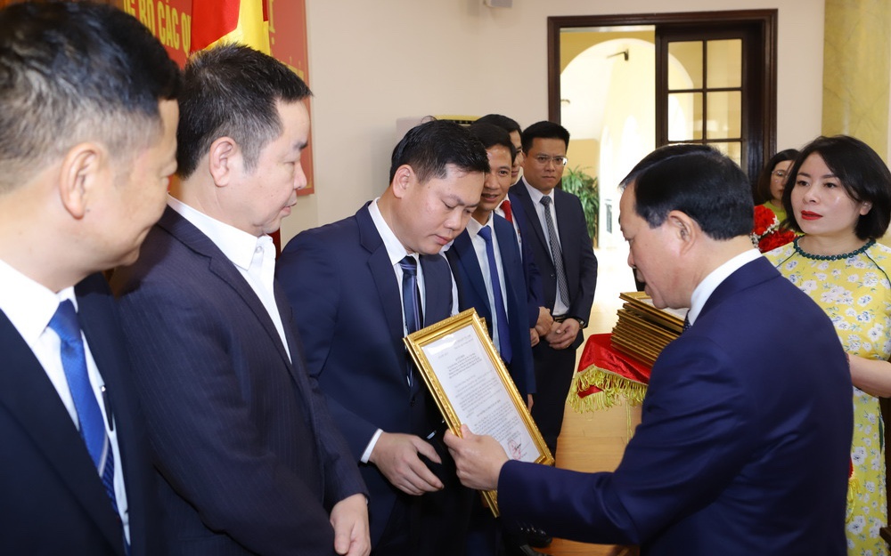 Thanh Hóa công bố quyết định về công tác cán bộ