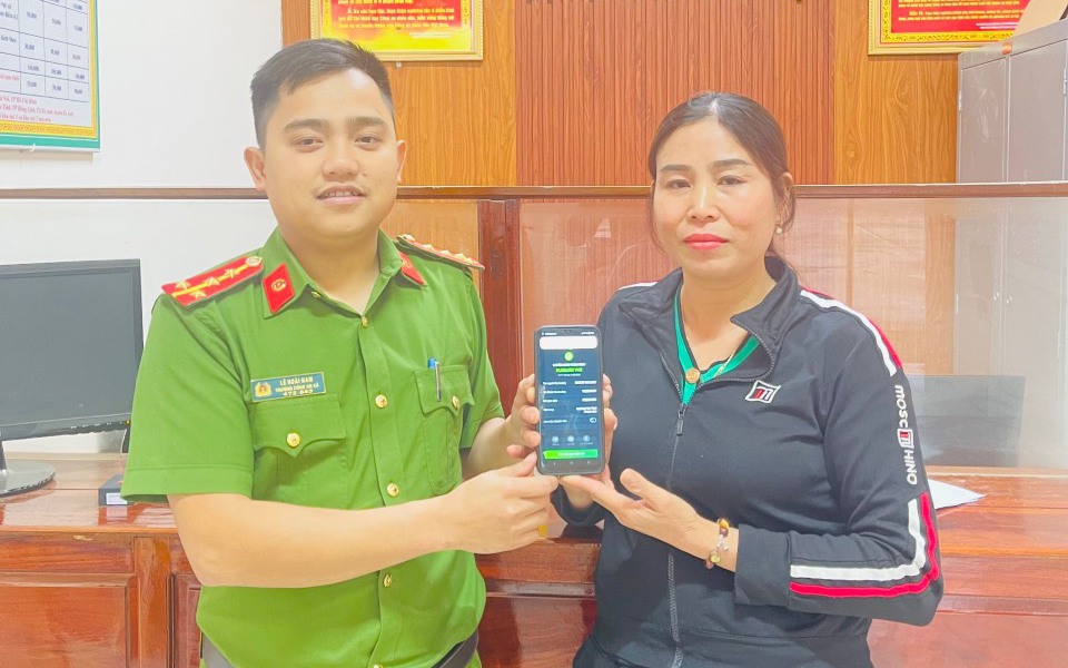 Nhờ công an tìm người chuyển khoản nhầm để trả lại tiền