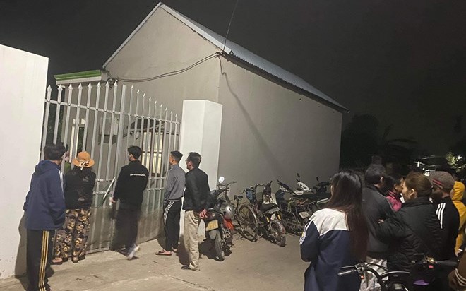 Chồng dùng hung khí sát hại vợ