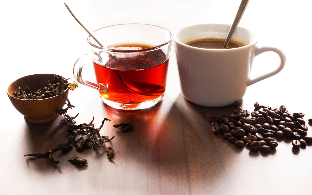Mỗi ngày 3 tách cà phê hoặc 4 tách trà, ngừa 4 bệnh nguy hiểm