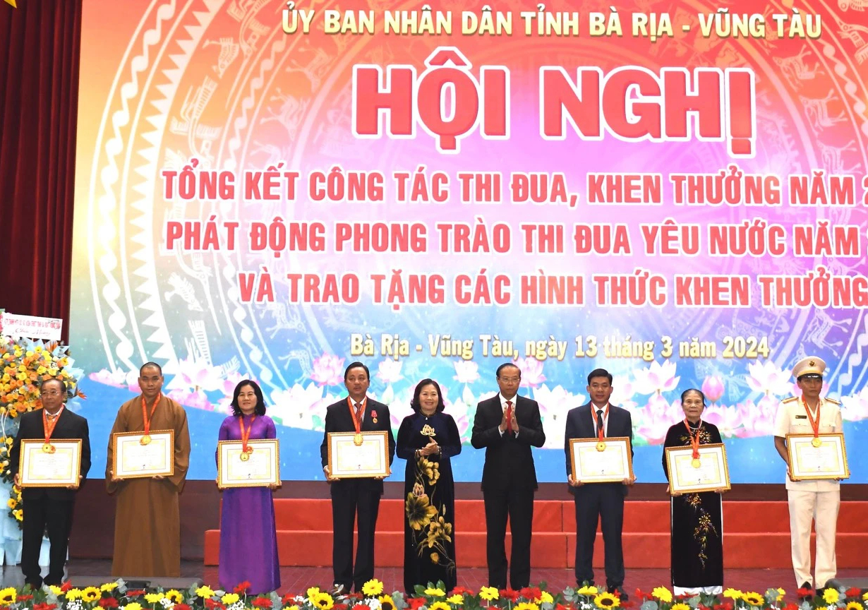 Vinh danh 7 c&ocirc;ng d&acirc;n ưu t&uacute; tỉnh B&agrave; Rịa- Vũng T&agrave;u- Ảnh 1.