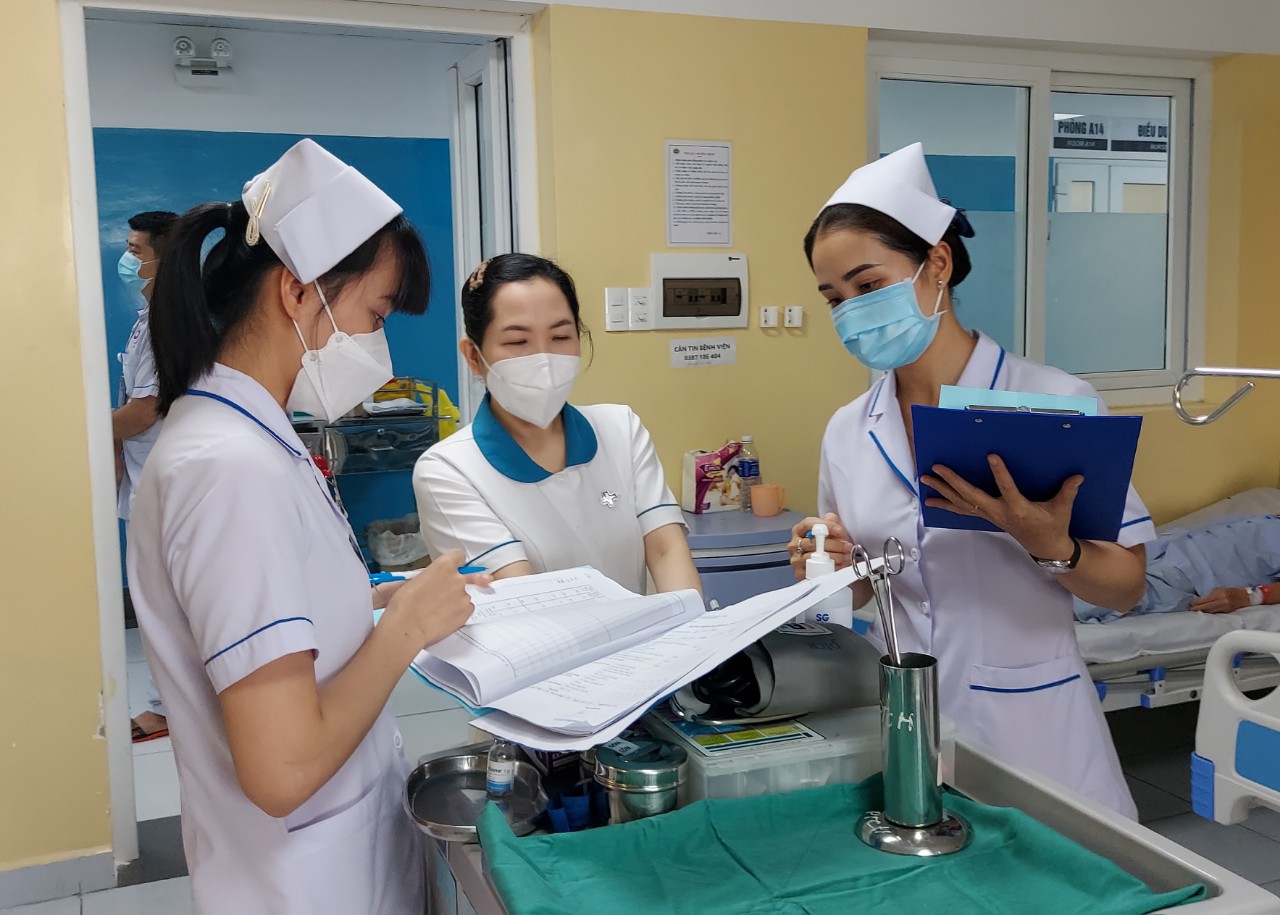 Lương điều dưỡng, hộ sinh, kỹ thuật y được đề xuất thế n&agrave;o?- Ảnh 1.