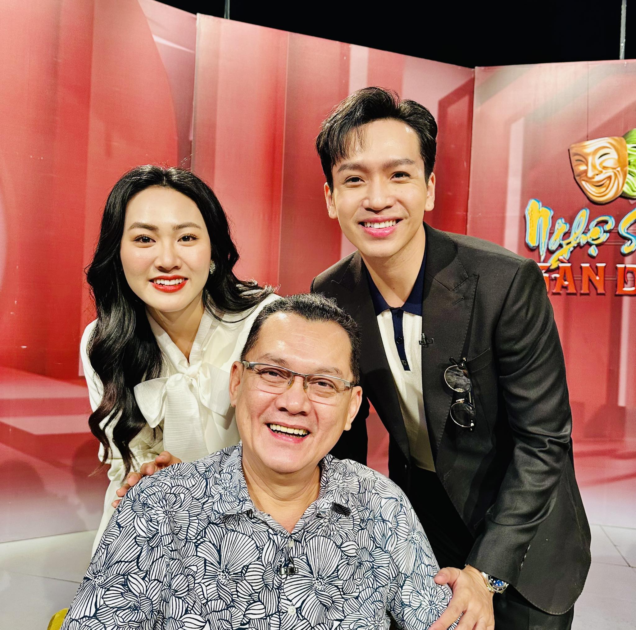 Lý giải hai chữ