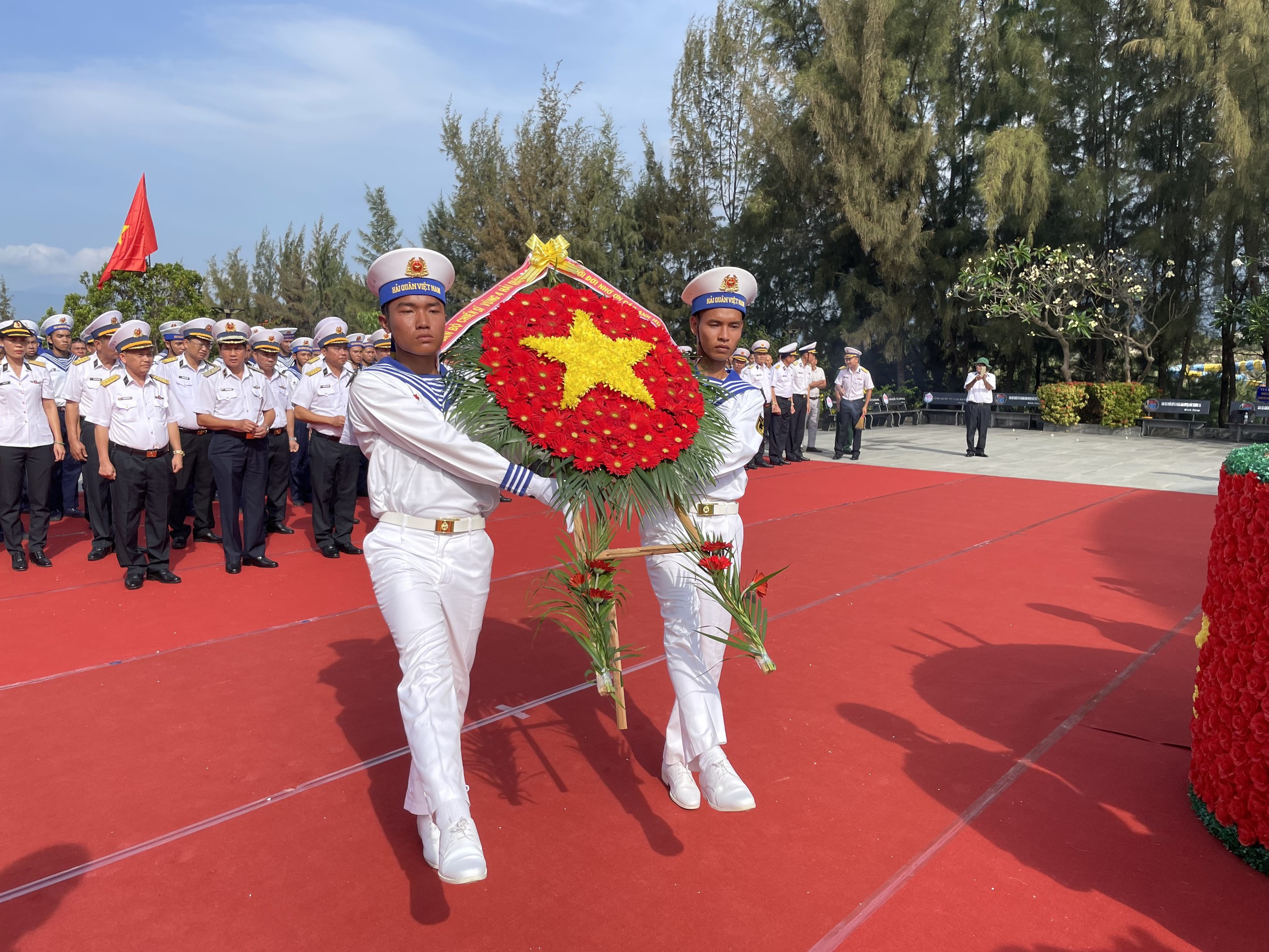 Kh&aacute;nh H&ograve;a long trọng kỷ niệm 36 năm sự kiện Gạc Ma- Ảnh 8.