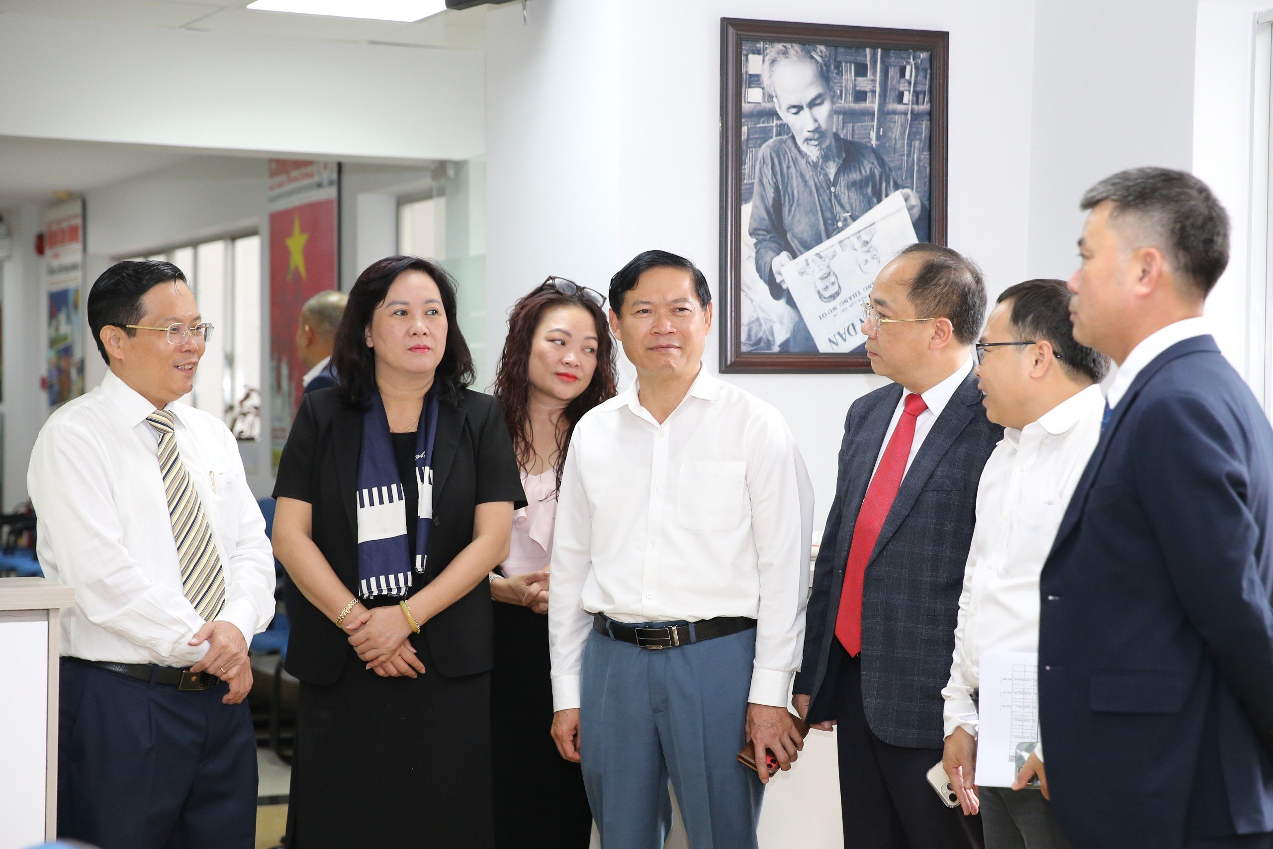 B&aacute;o Người Lao Động, B&aacute;o VietNamNet, B&aacute;o Tuổi trẻ Thủ đ&ocirc; k&yacute; kết hợp t&aacute;c- Ảnh 1.