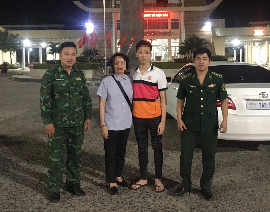 Phải bồi thường 5.000 USD để thoát khỏi công việc