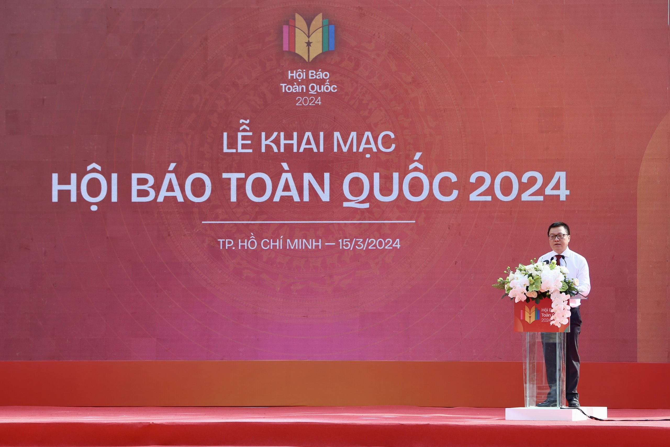 Ng&agrave;y hội lớn của b&aacute;o giới v&agrave; c&ocirc;ng ch&uacute;ng cả nước- Ảnh 2.