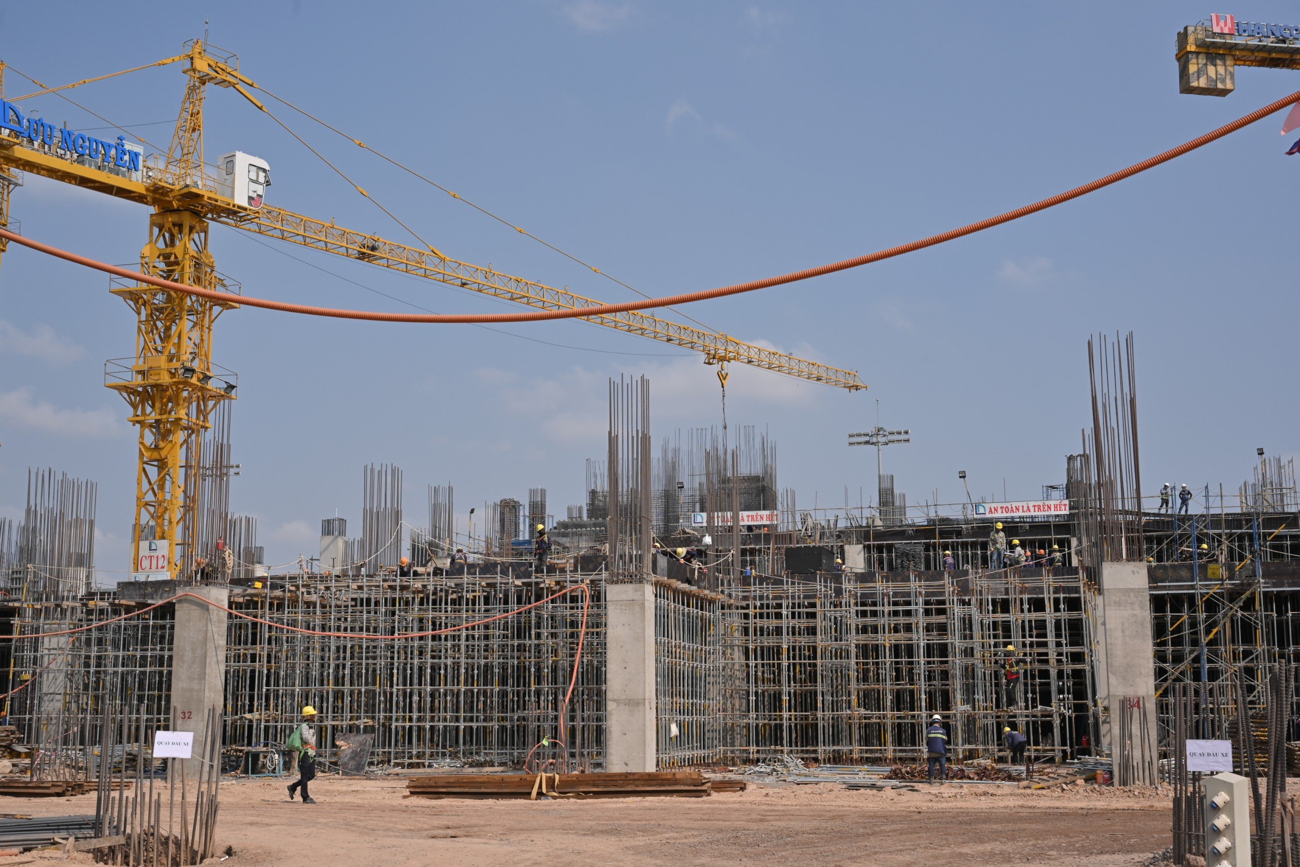 Nhà ga hành khách T3 Tân Sơn Nhất dự kiến hoàn thành vào năm 2025- Ảnh 2.
