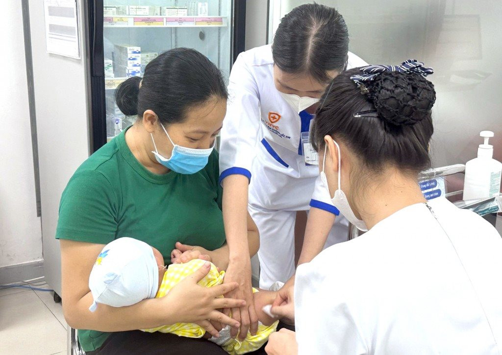 17 ca mắc ho g&agrave;, căn bệnh nguy hiểm dễ chẩn đo&aacute;n nhầm- Ảnh 1.