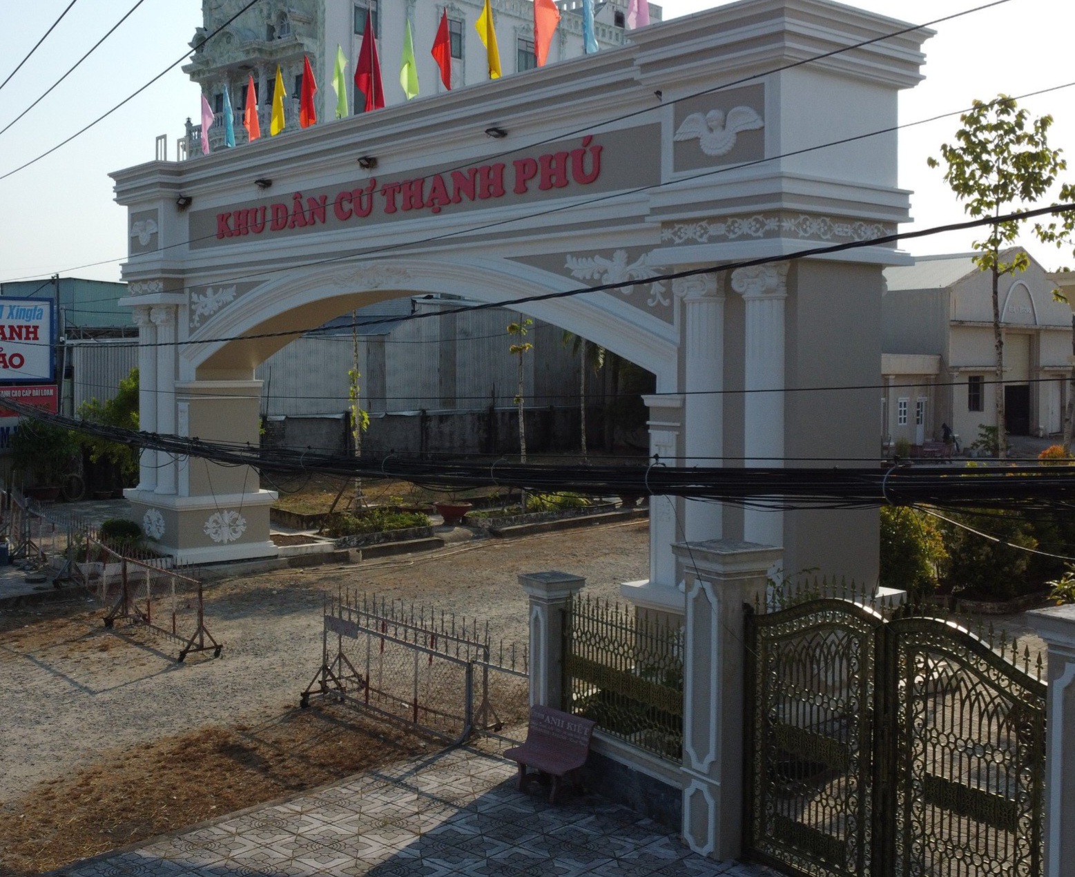 Khởi tố vụ án bán đất chênh lệch giá hơn 11 tỉ đồng ở Cà Mau- Ảnh 1.