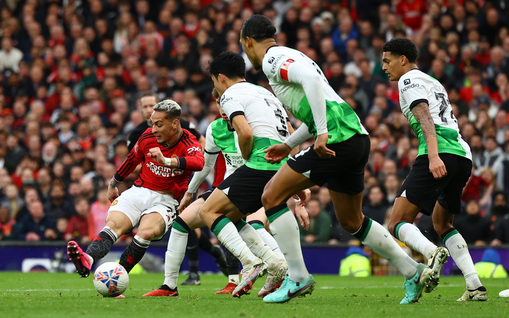 Liverpool vỡ mộng