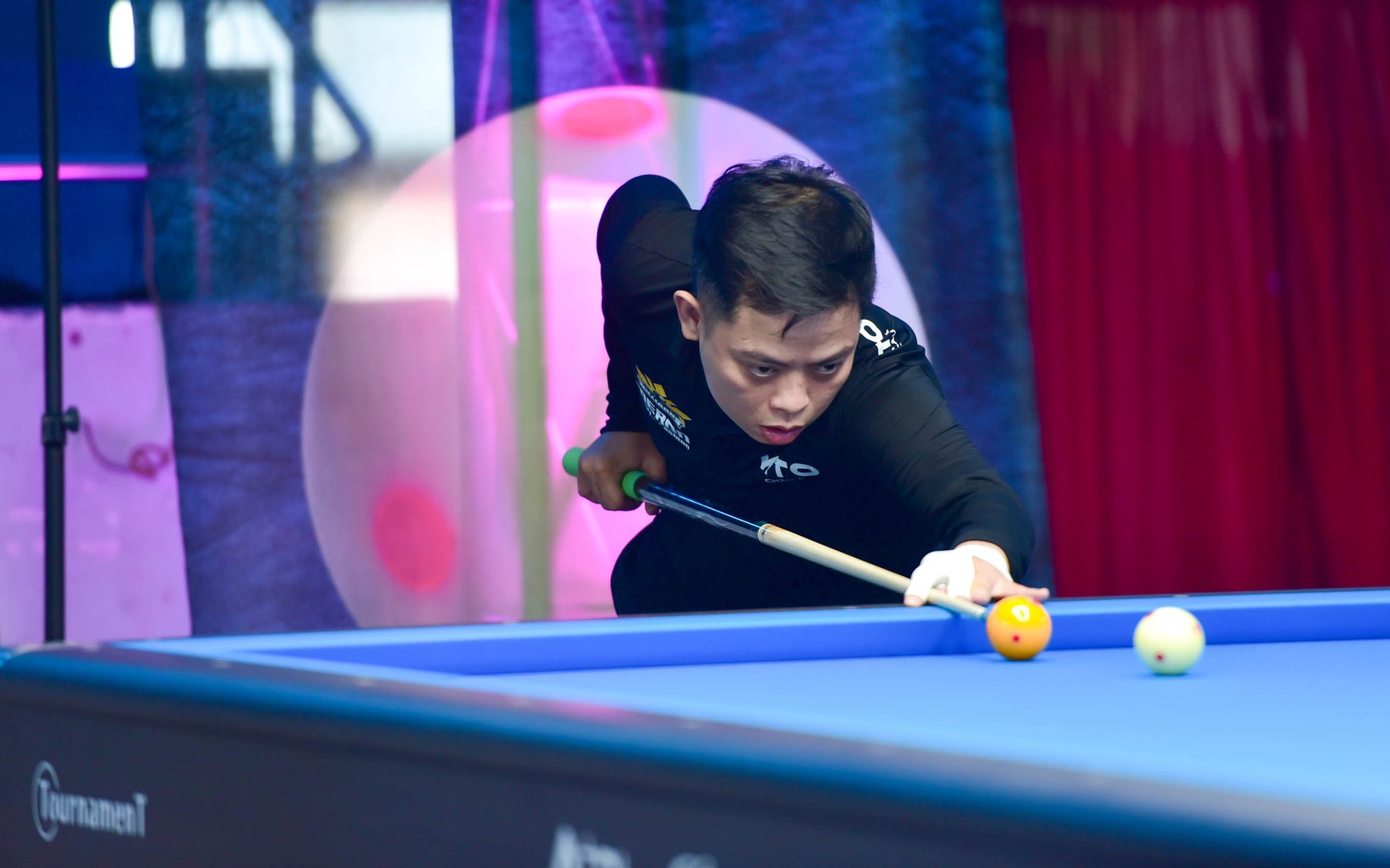 "Chiến binh World Cup" Chiêm Hồng Thái lỡ "cú đúp", TP HCM nhì toàn đoàn