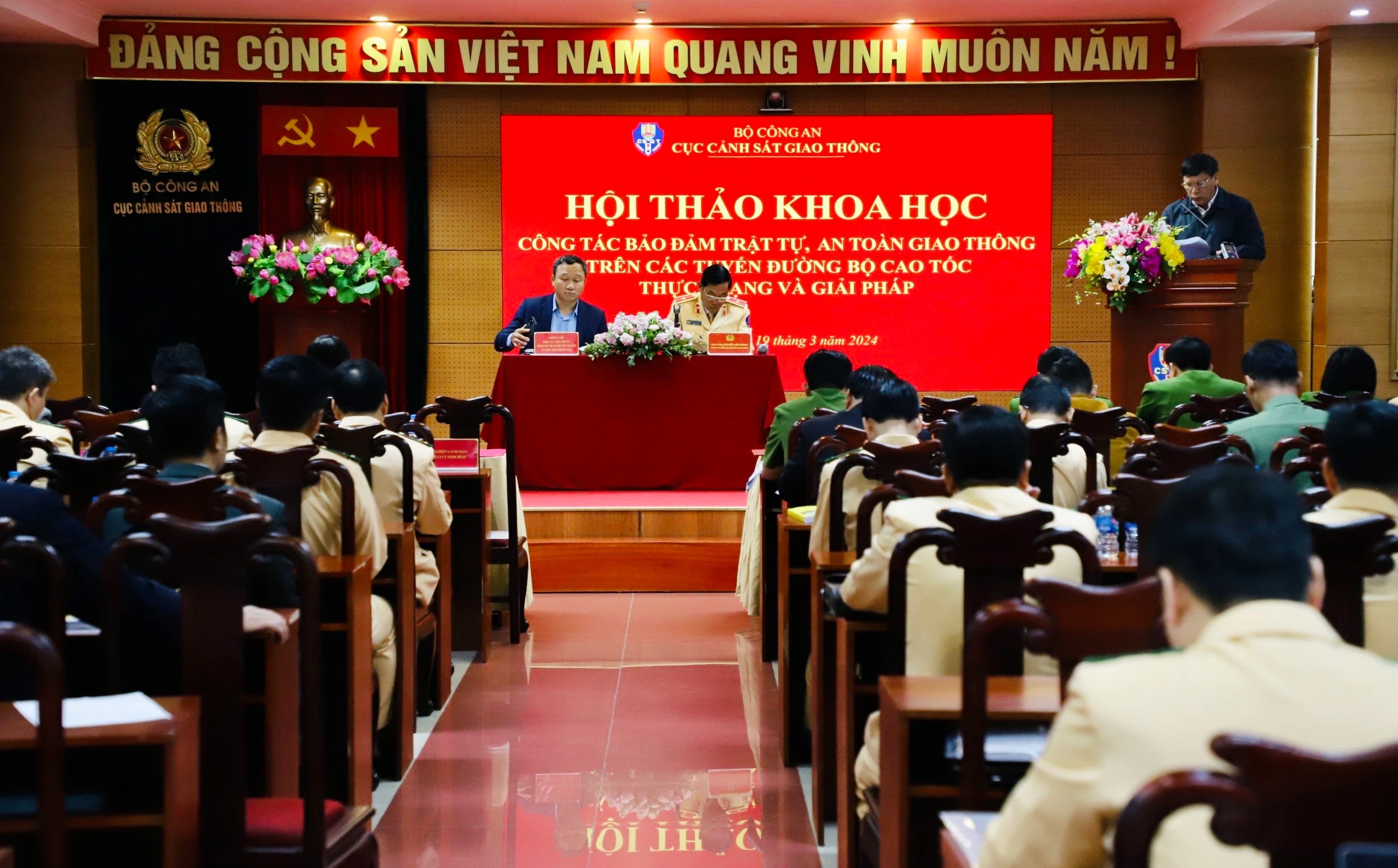 Nhiều cao tốc chưa bảo đảm ti&ecirc;u chuẩn, &iacute;t nhất phải c&oacute; 4 l&agrave;n- Ảnh 1.