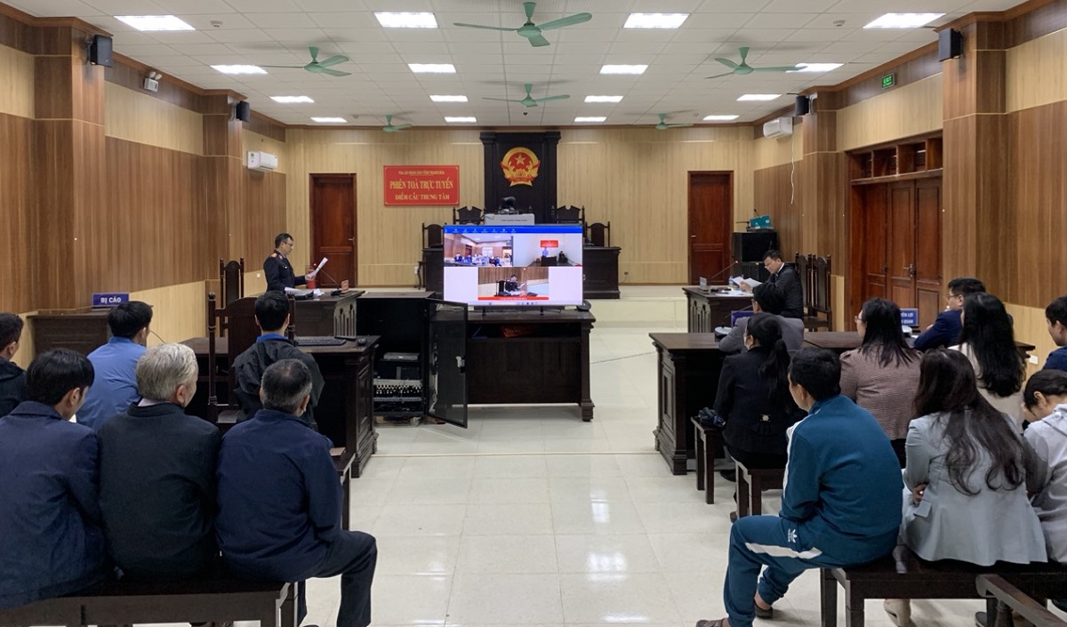 Tiến sĩ đột nhập ph&ograve;ng kế to&aacute;n trường đại học trộm gần 130 triệu đồng- Ảnh 1.