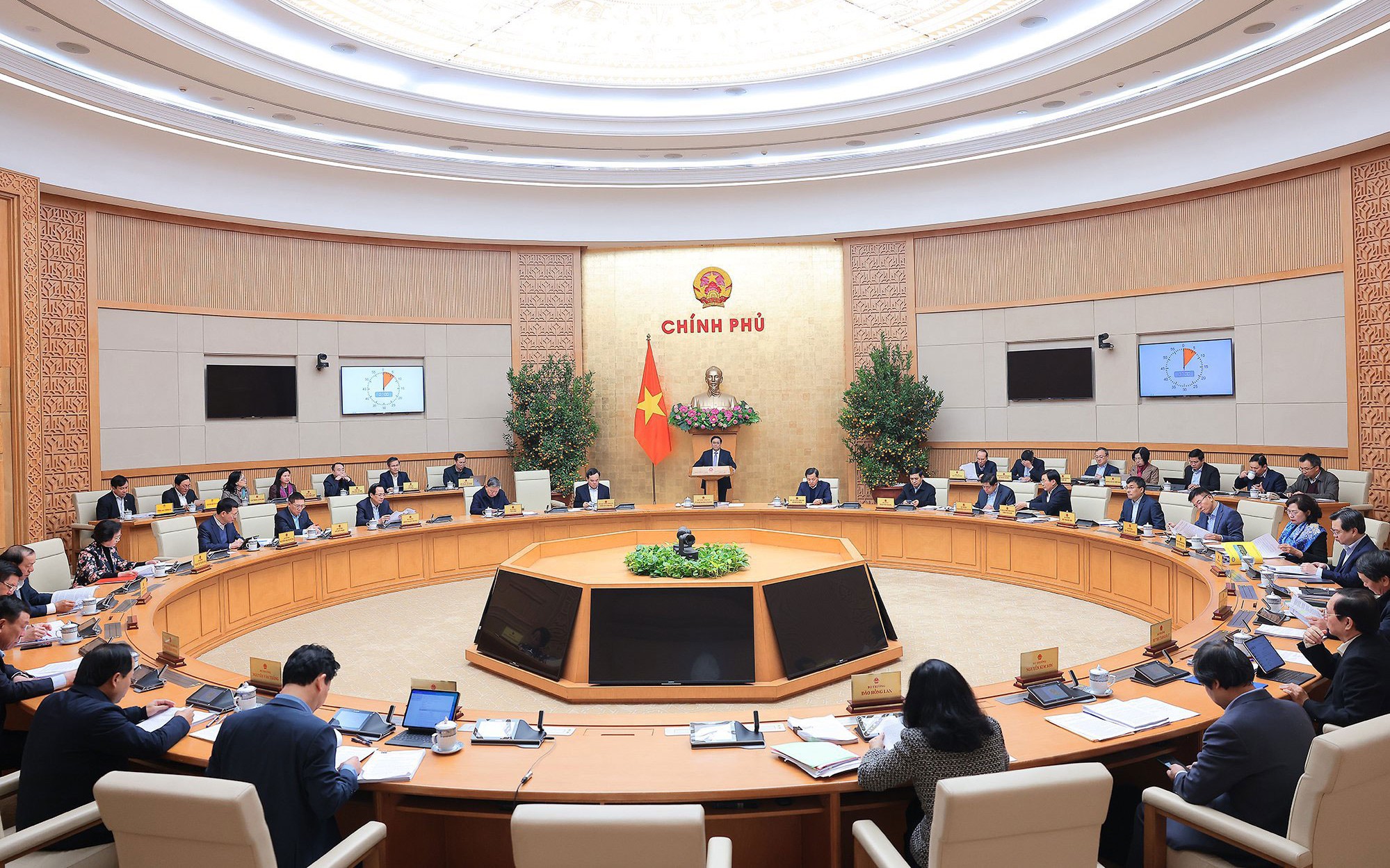 Tăng tốc phát triển với các động lực mới