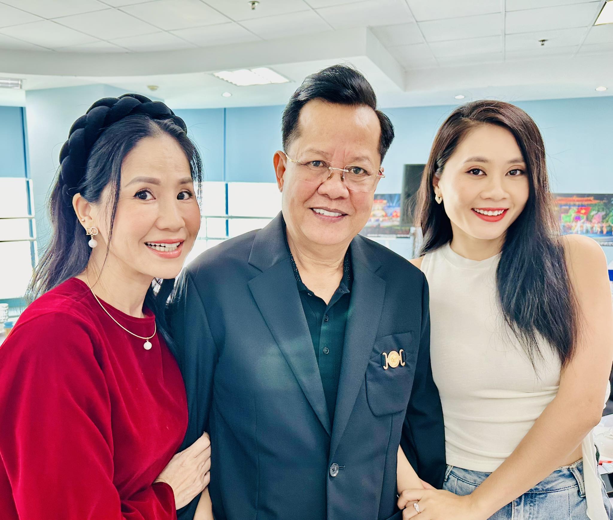 NSND Kim Cương, Minh Vương, Trọng Hữu vui mừng trước th&agrave;nh tựu của HTV- Ảnh 6.