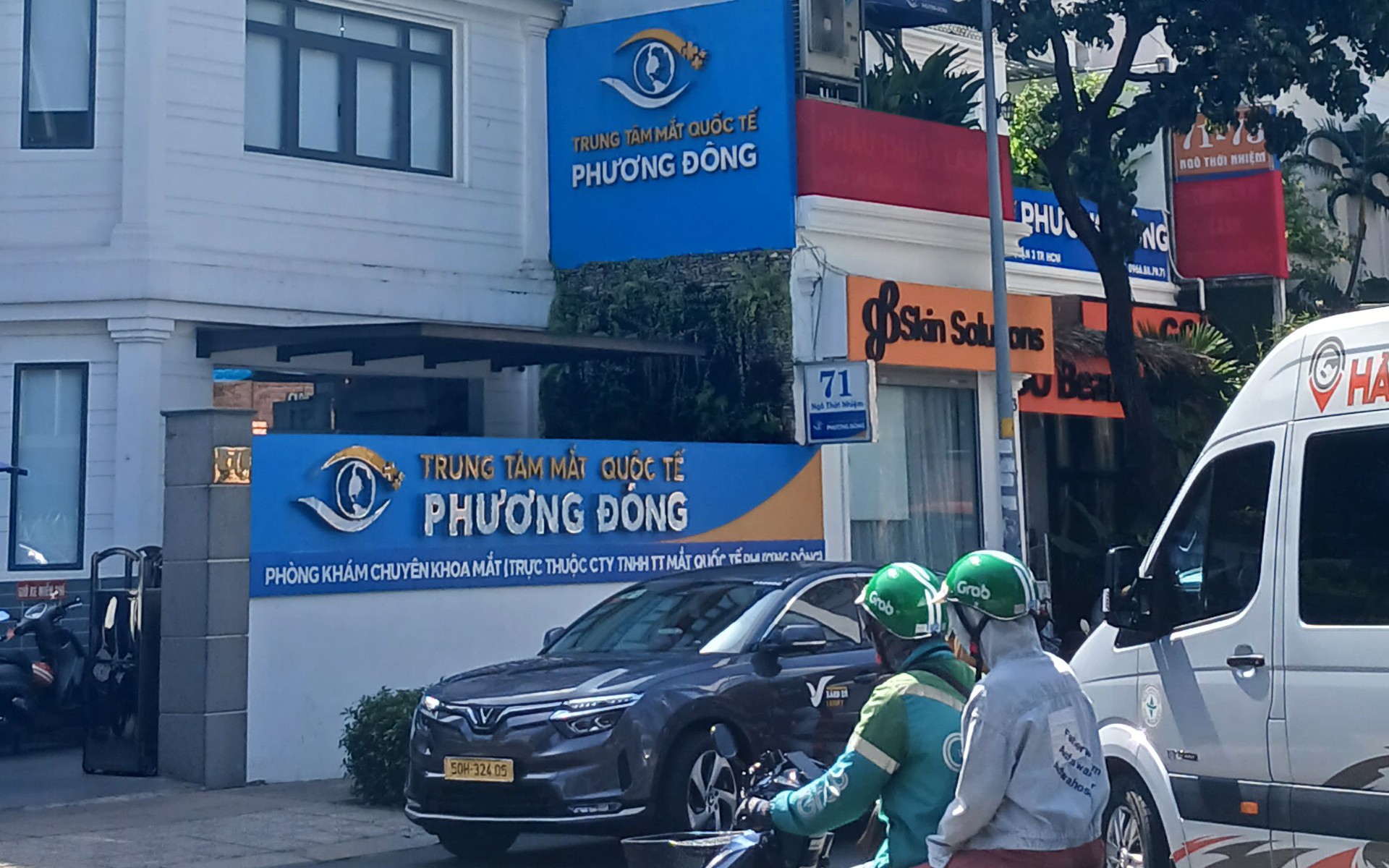 TP HCM: Xử phạt h&agrave;ng loạt ph&ograve;ng kh&aacute;m mắt sau phản &aacute;nh của B&aacute;o Người Lao Động
