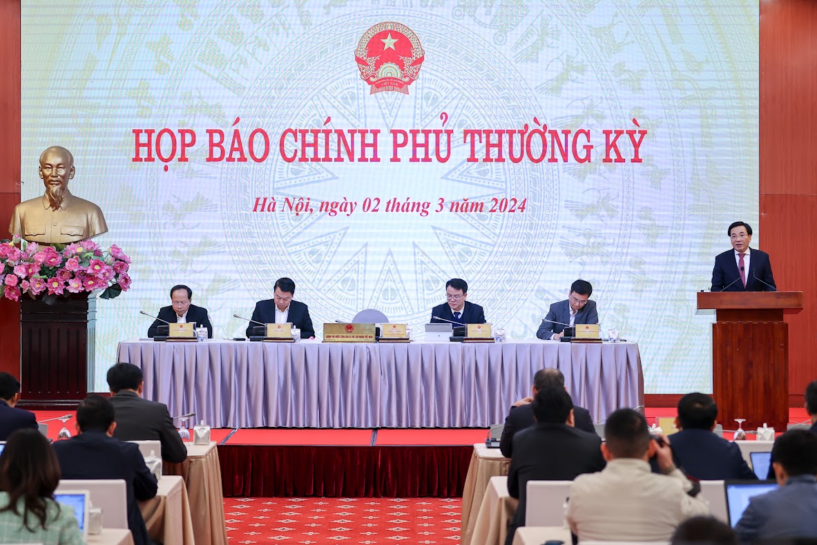 Bộ Nội vụ thông tin về thực hiện chính sách tiền lương mới từ 1-7- Ảnh 1.