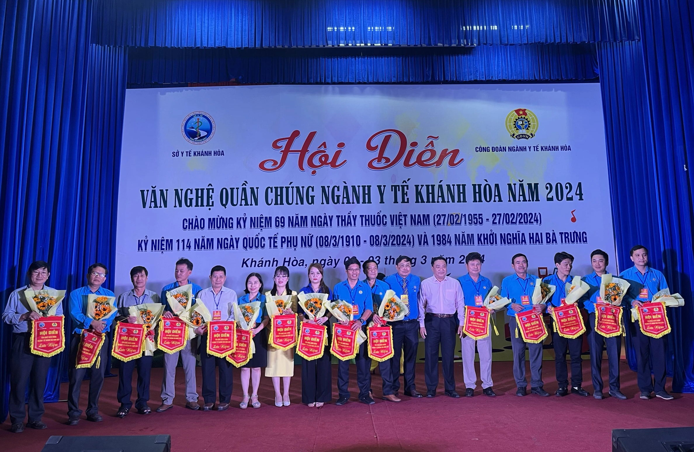 C&ocirc;ng đo&agrave;n ng&agrave;nh Y tế Kh&aacute;nh Ho&agrave; tổ chức hội diễn văn nghệ quần ch&uacute;ng- Ảnh 1.