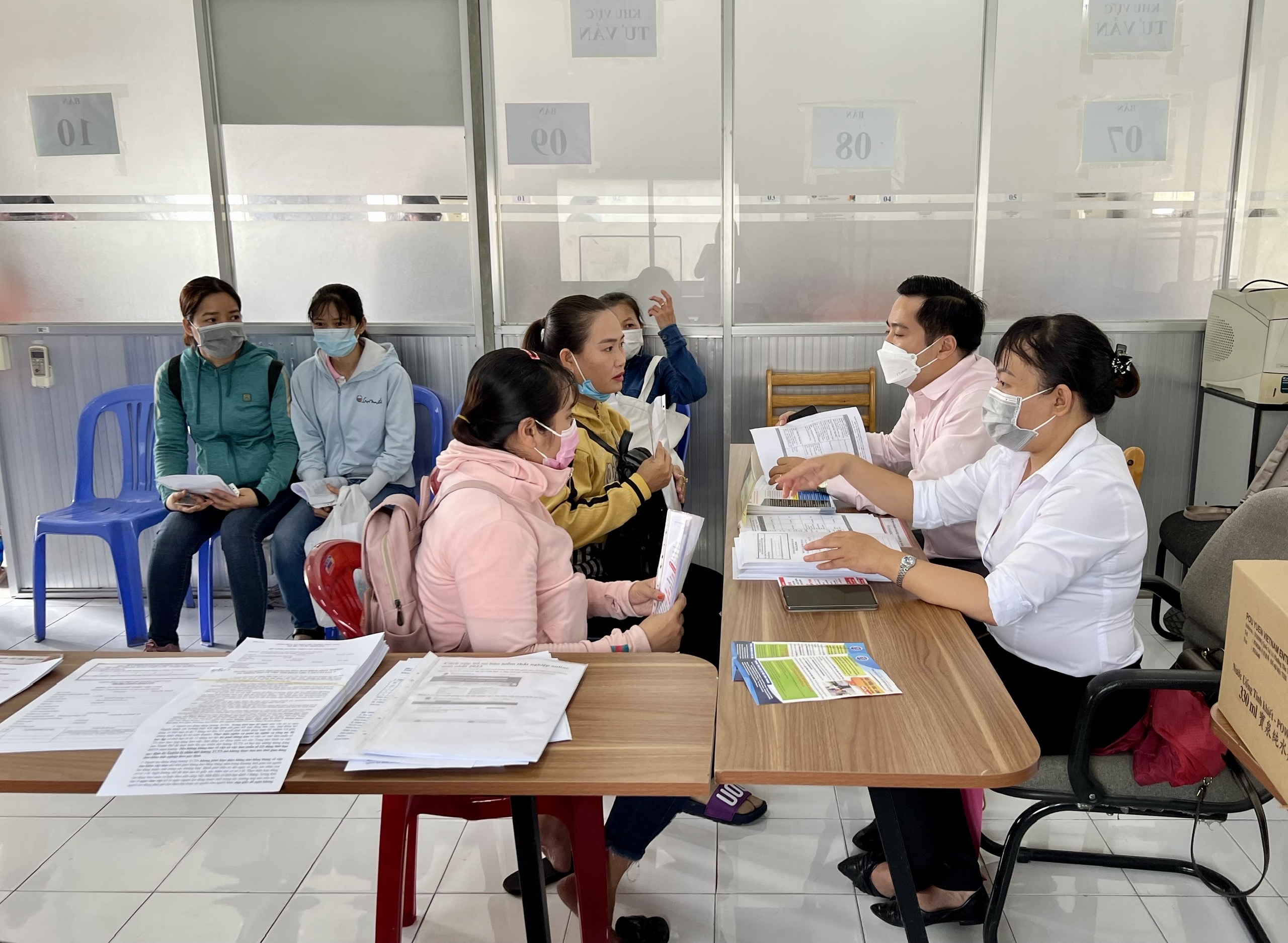 Số lao động r&uacute;t BHXH một lần giảm?- Ảnh 2.