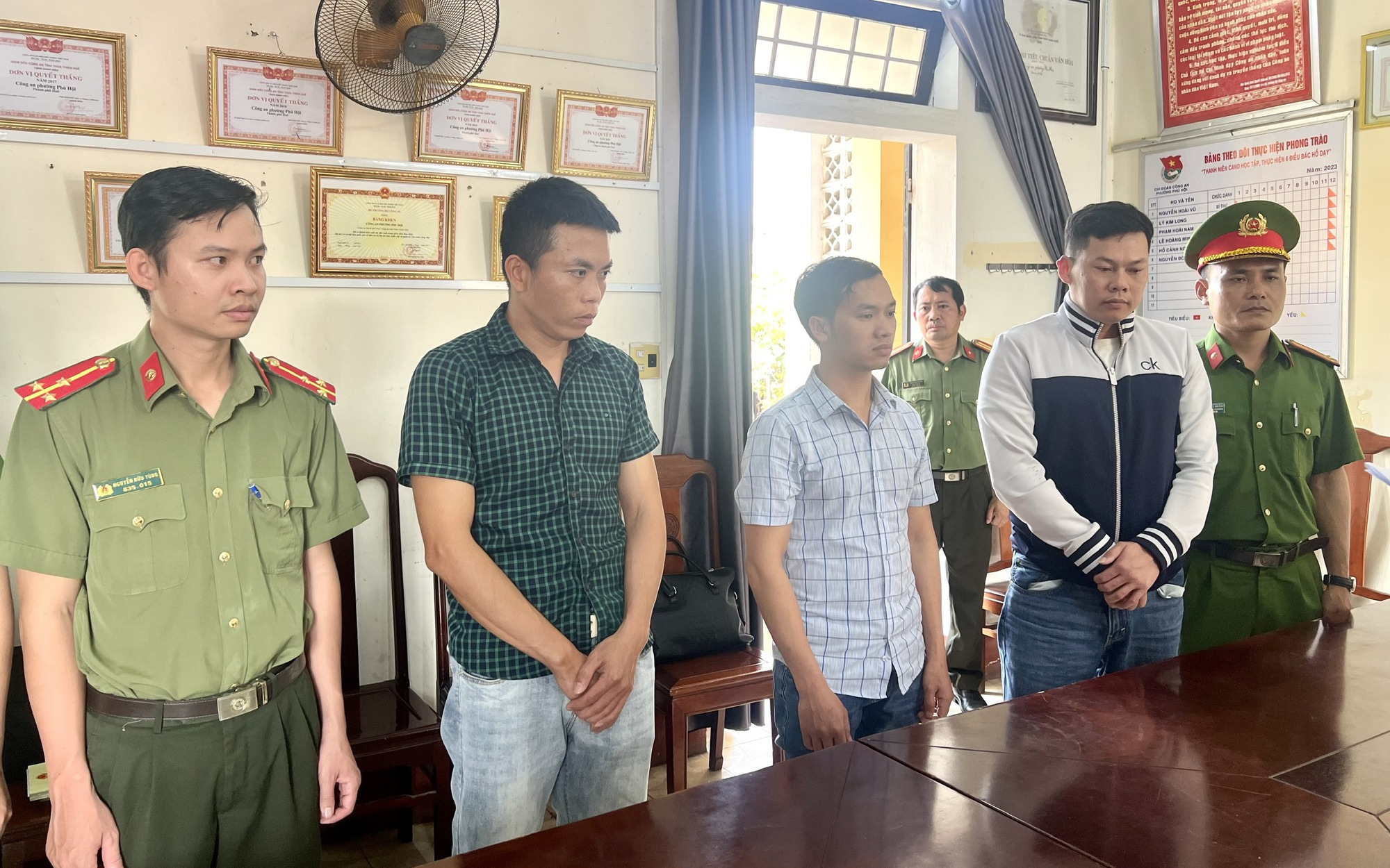 Công an vạch trần mánh khoé đưa người đi lao động trái phép ở Hàn Quốc