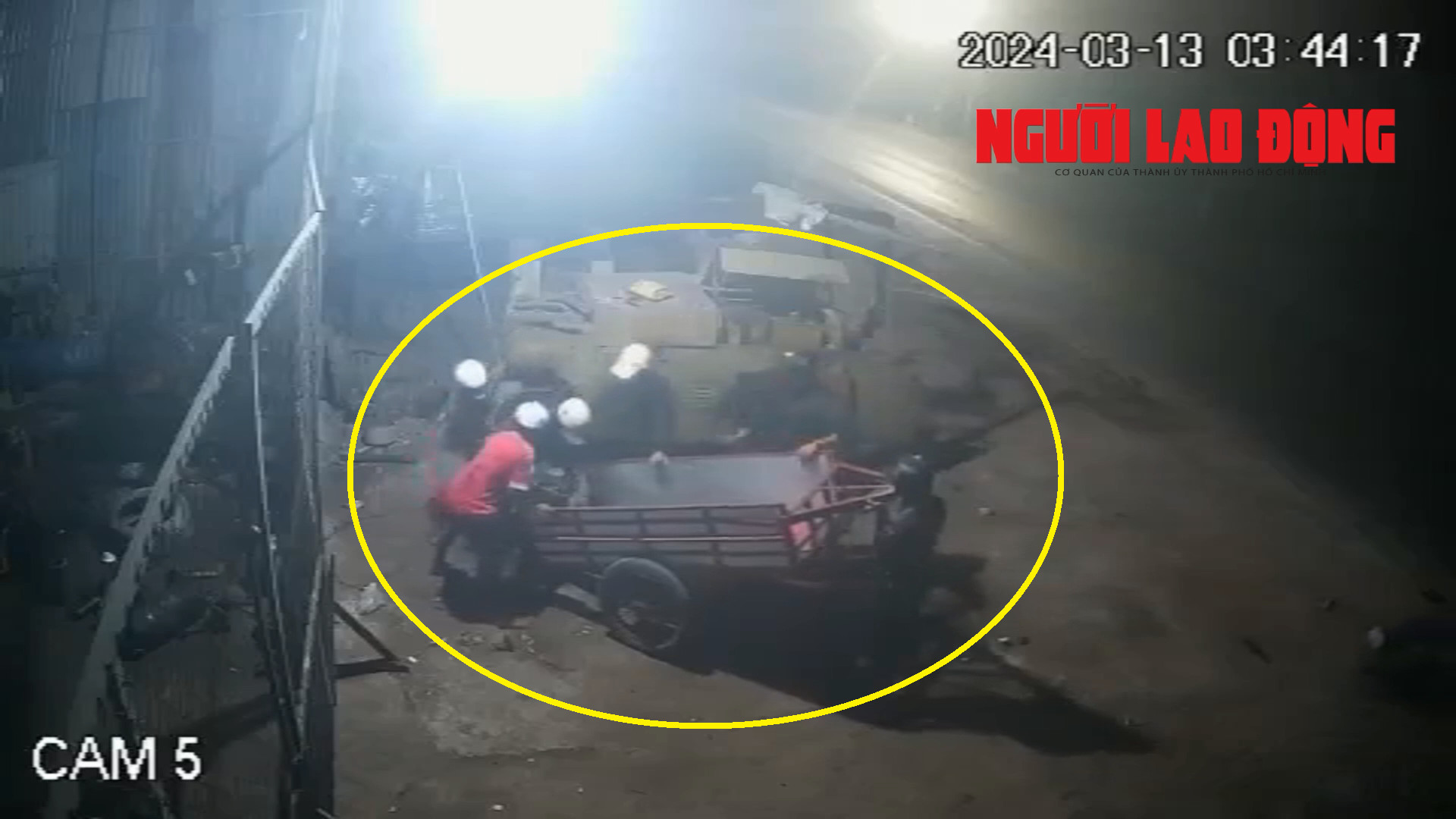 CLIP: Băng trộm liều lĩnh gây xôn xao dư luận ở Bạc Liêu- Ảnh 3.