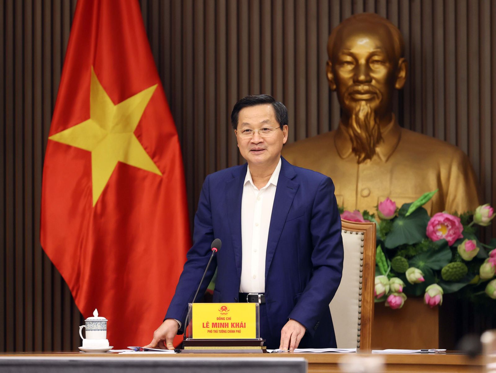 Ng&acirc;n h&agrave;ng Nh&agrave; nước l&yacute; giải nguy&ecirc;n nh&acirc;n ch&ecirc;nh lệch gi&aacute; v&agrave;ng miếng SJC- Ảnh 2.