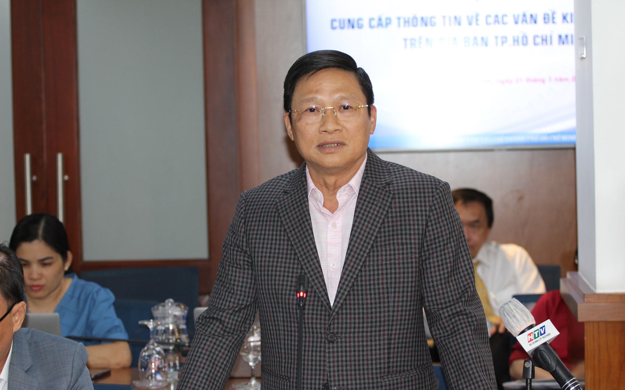 Việc Eximbank tính "lãi kép” có đúng?