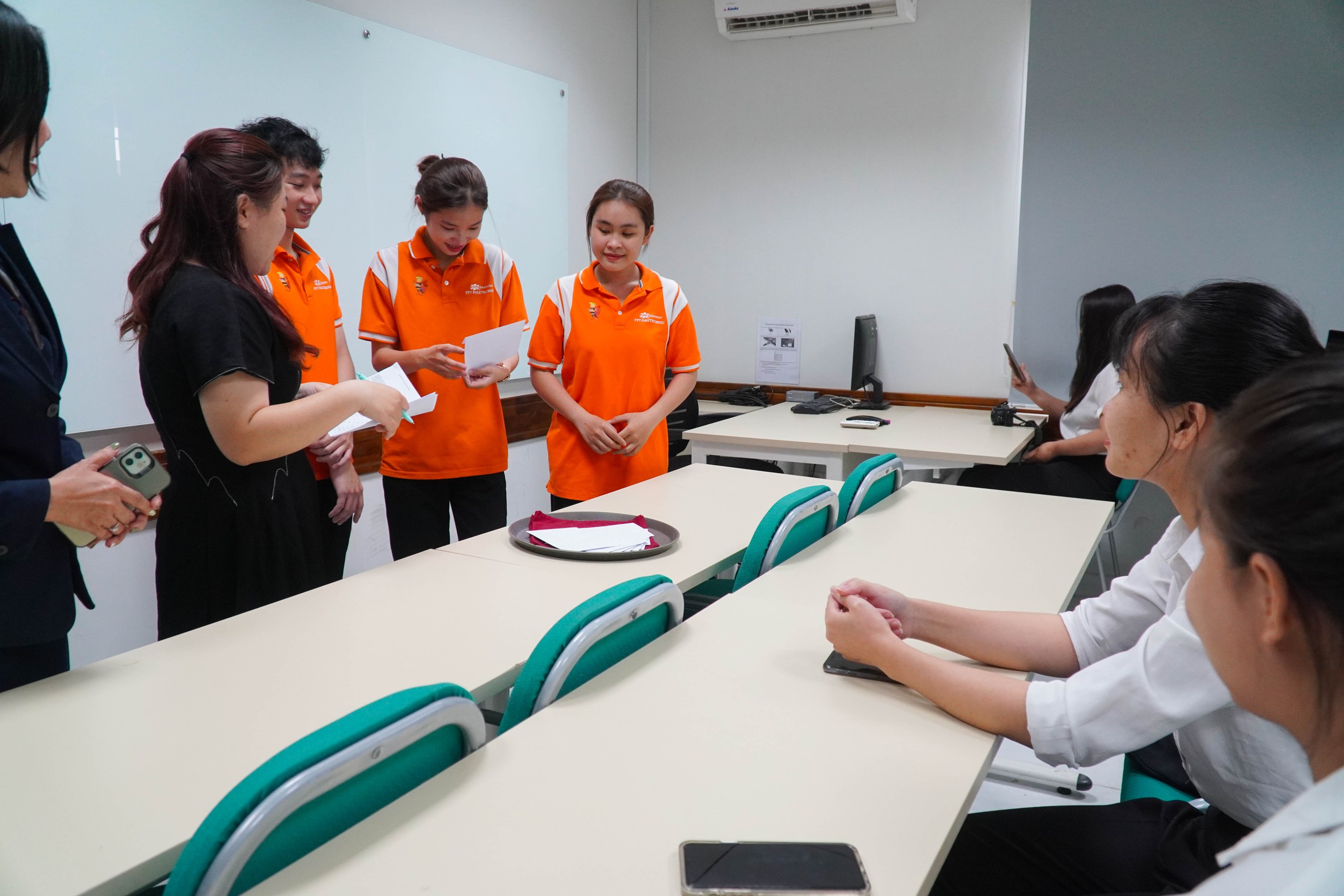 Sướng mắt với tay nghề của sinh vi&ecirc;n Quản trị kh&aacute;ch sạn- Ảnh 2.