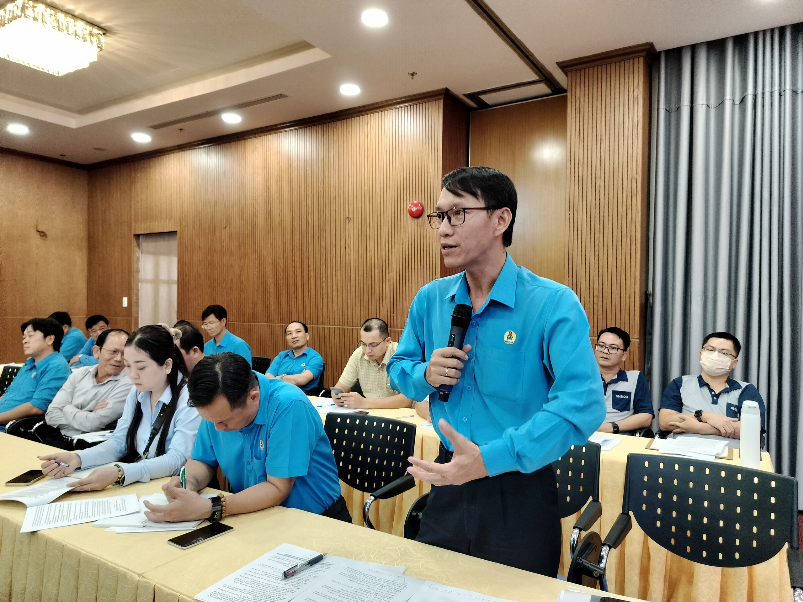 Sửa Luật Công đoàn: Không nên giao chiếc áo quá rộng cho Công đoàn cơ sở- Ảnh 3.