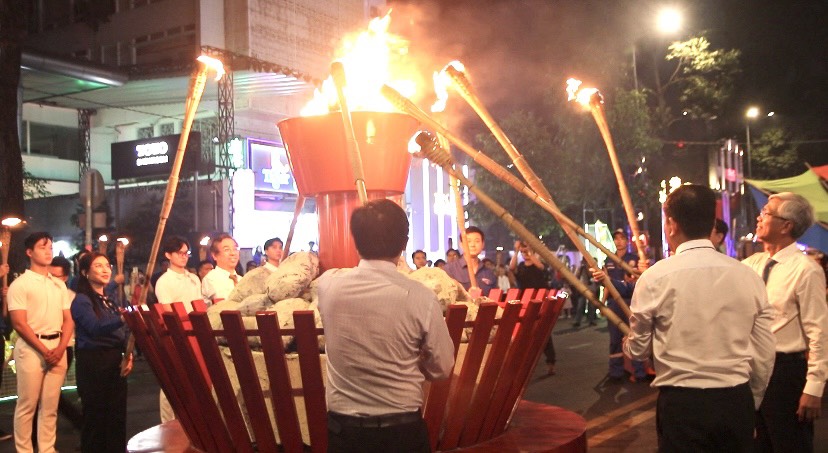 S&ocirc;i nổi Lễ hội thanh ni&ecirc;n TP HCM 2024- Ảnh 2.