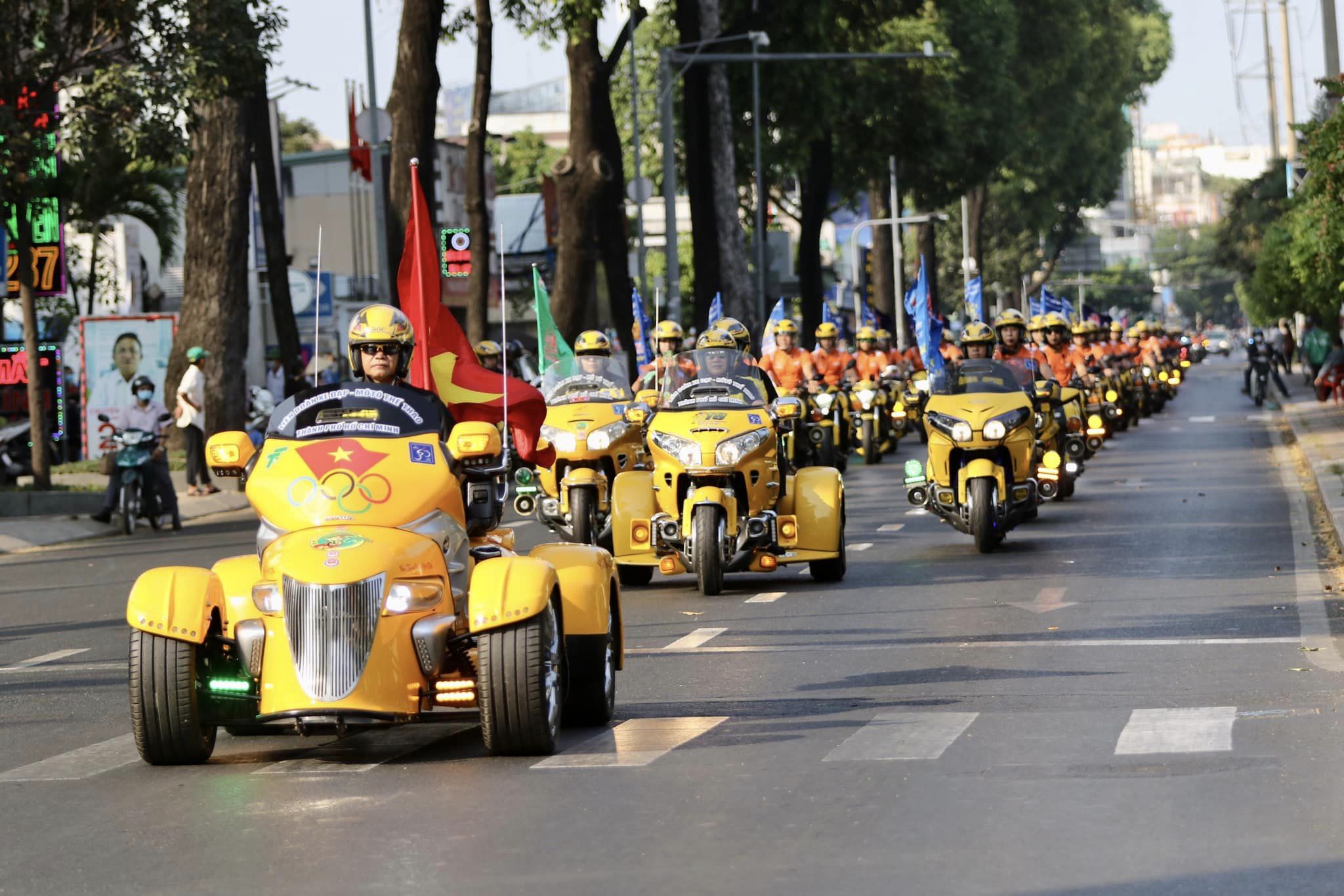 Cựu binh Điện Bi&ecirc;n Phủ tặng huy hiệu 