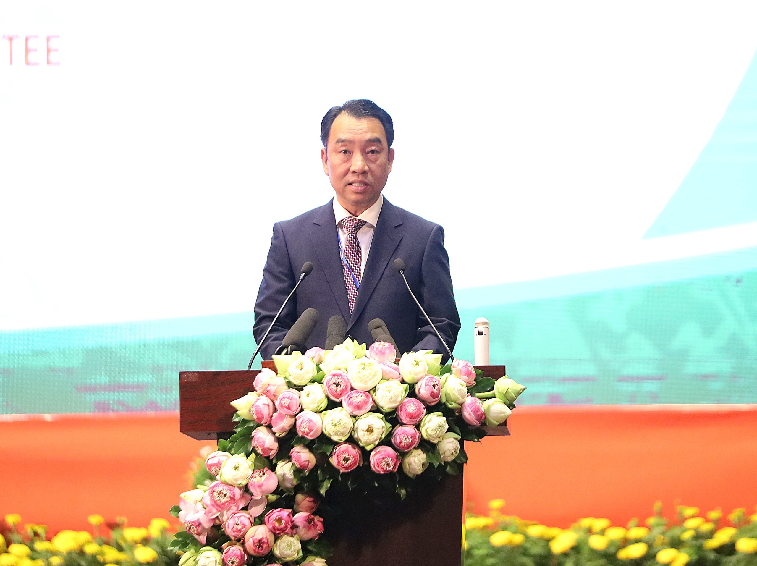 Thủ tướng lưu &yacute; nhiều nội dung li&ecirc;n quan ph&aacute;t triển kinh tế của tỉnh Vĩnh Long- Ảnh 7.